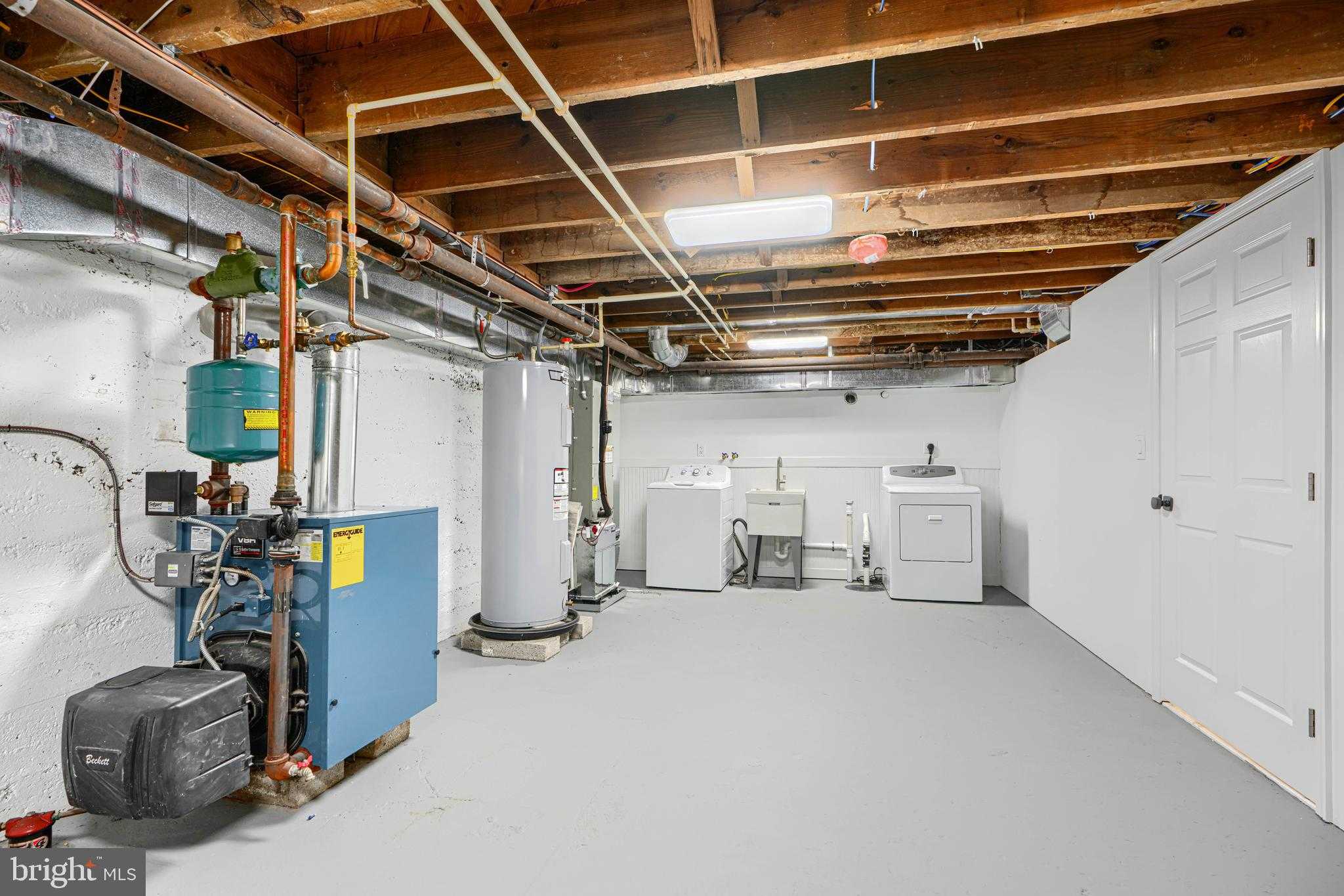 17011 Troyer Rd photo 52