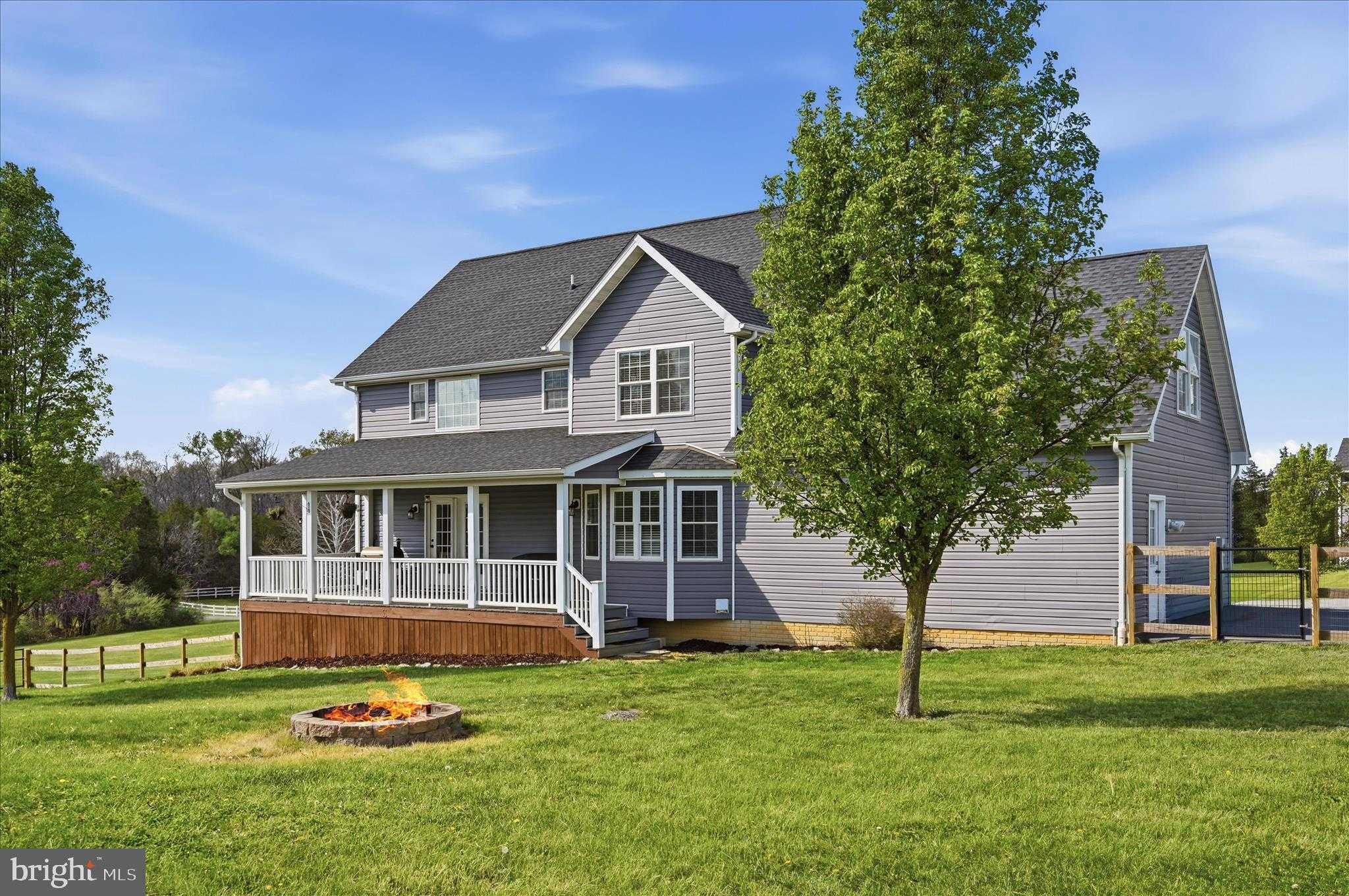 554 Cherry Hill Farm Dr photo 2