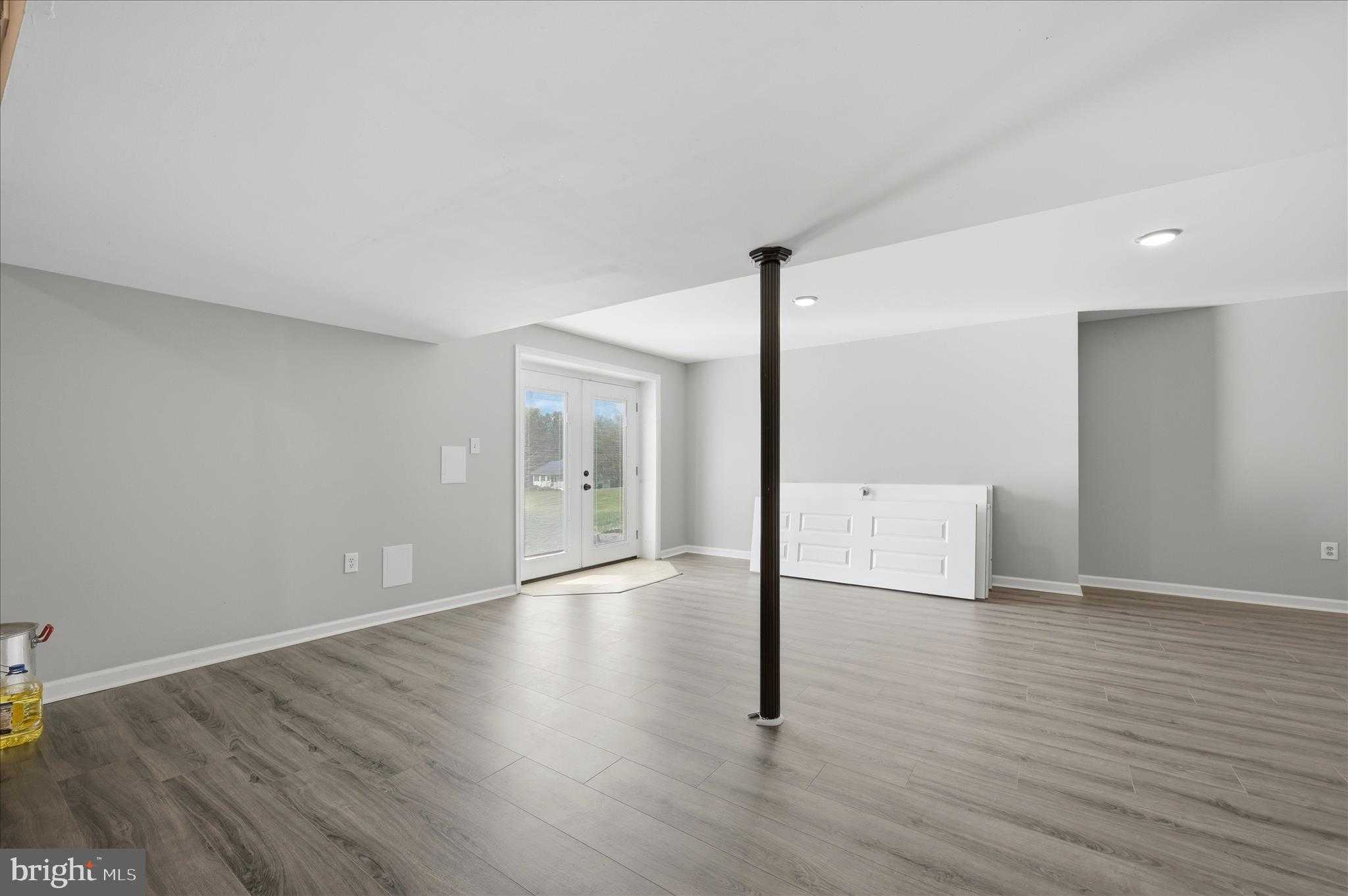 554 Cherry Hill Farm Dr photo 49