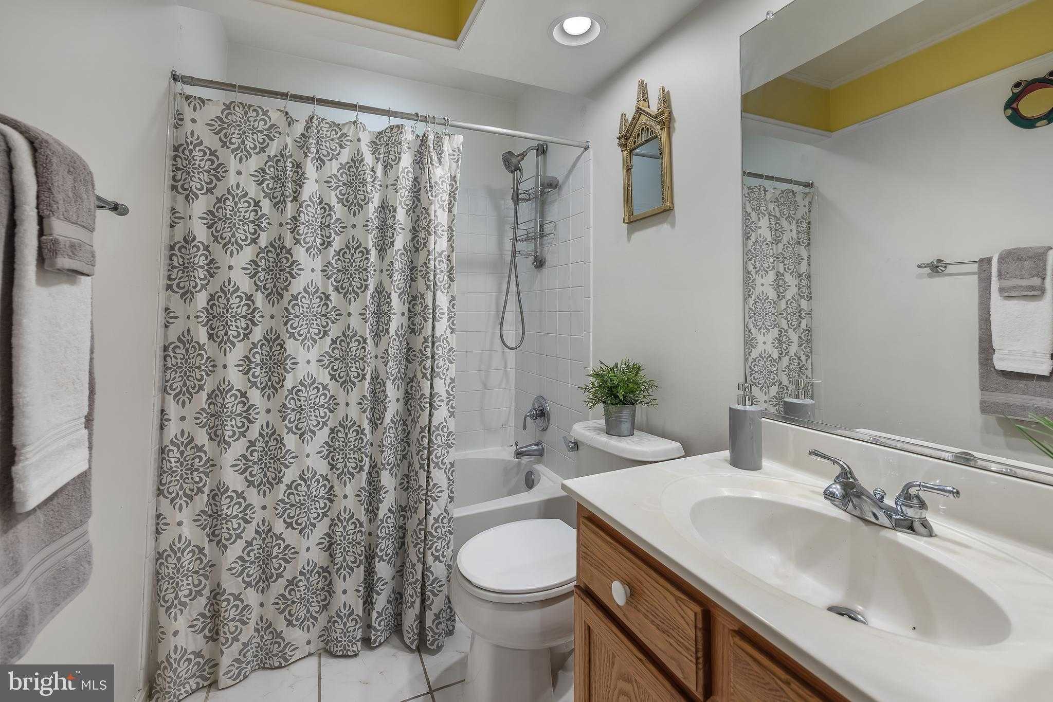 15572 Atterbury CT photo 36