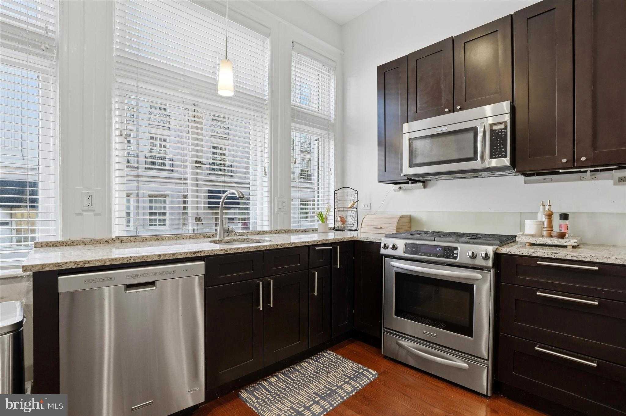 1830 Rittenhouse Sq # 1e photo 8