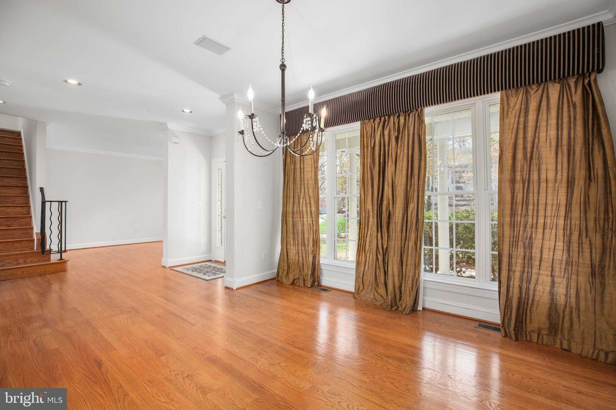 1021 Albert Rennolds Dr photo 7