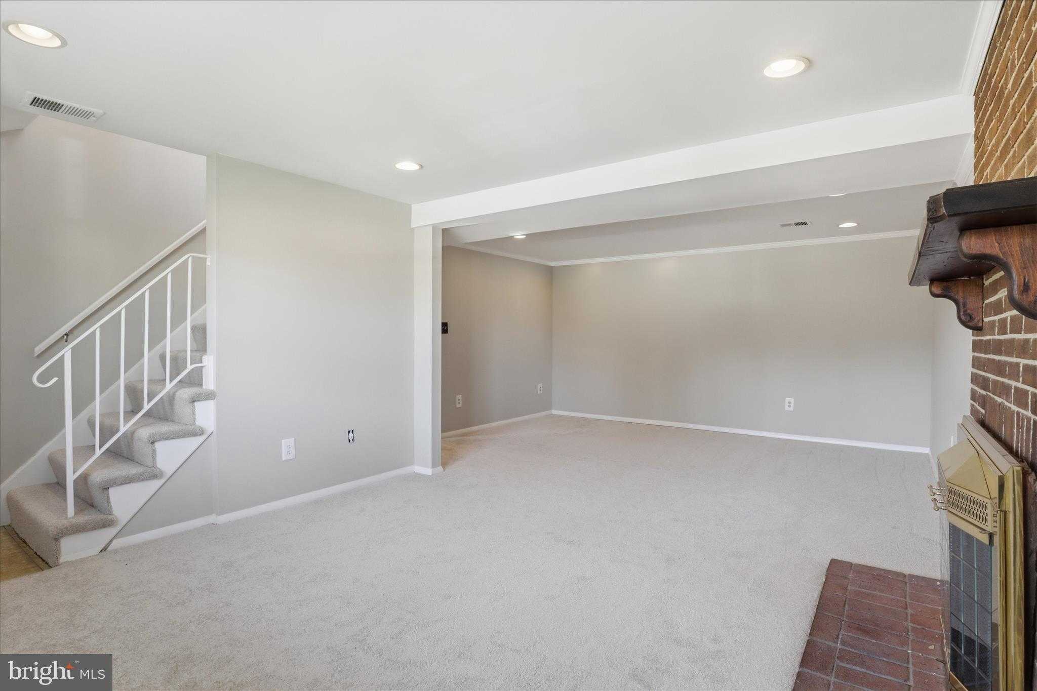 14013 Lindendale Rd photo 7