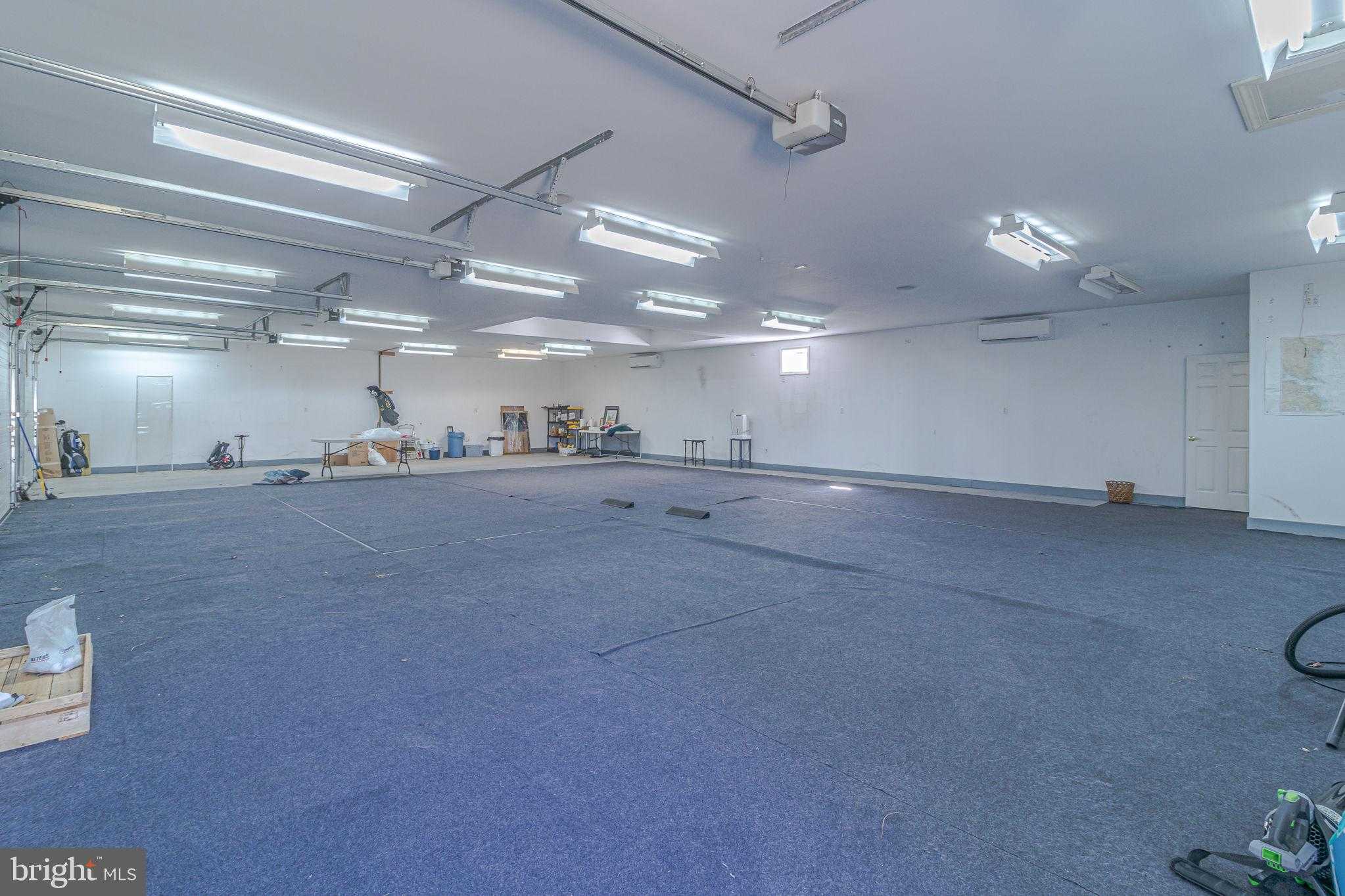 864 Fleeton Rd photo 23