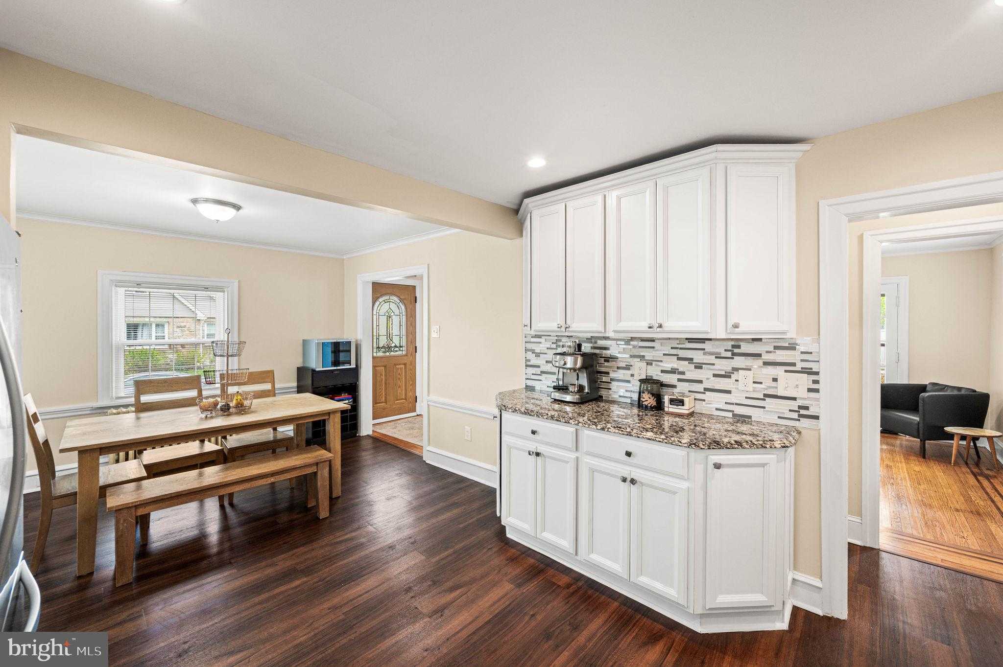 503 Park St photo 11