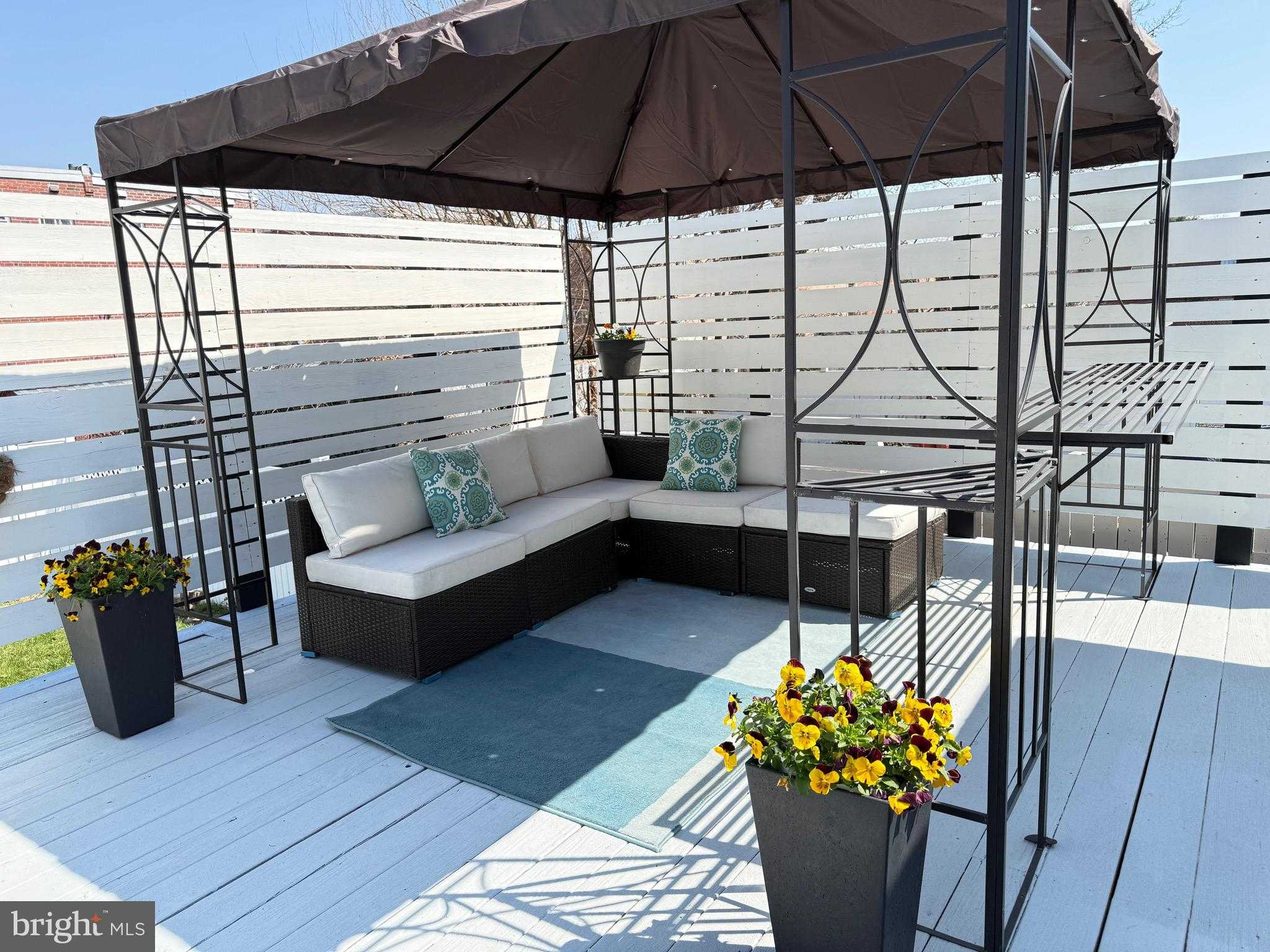 615 Solly Ave photo 31