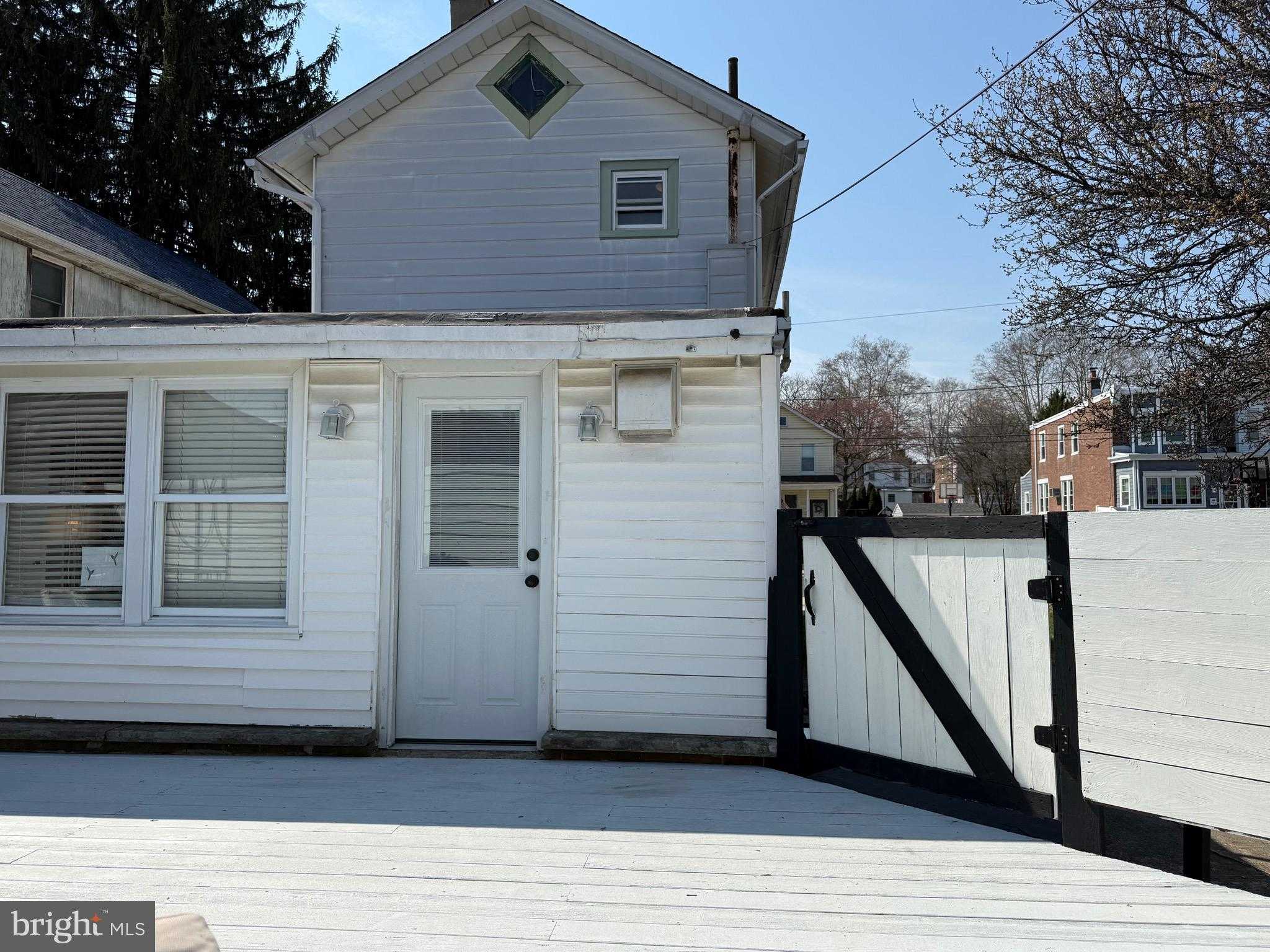 615 Solly Ave photo 33