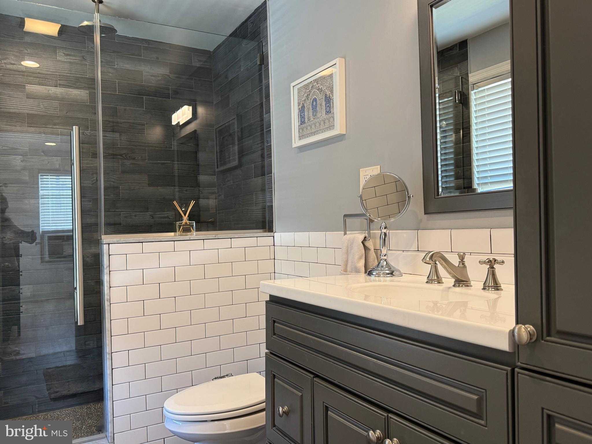 615 Solly Ave photo 54