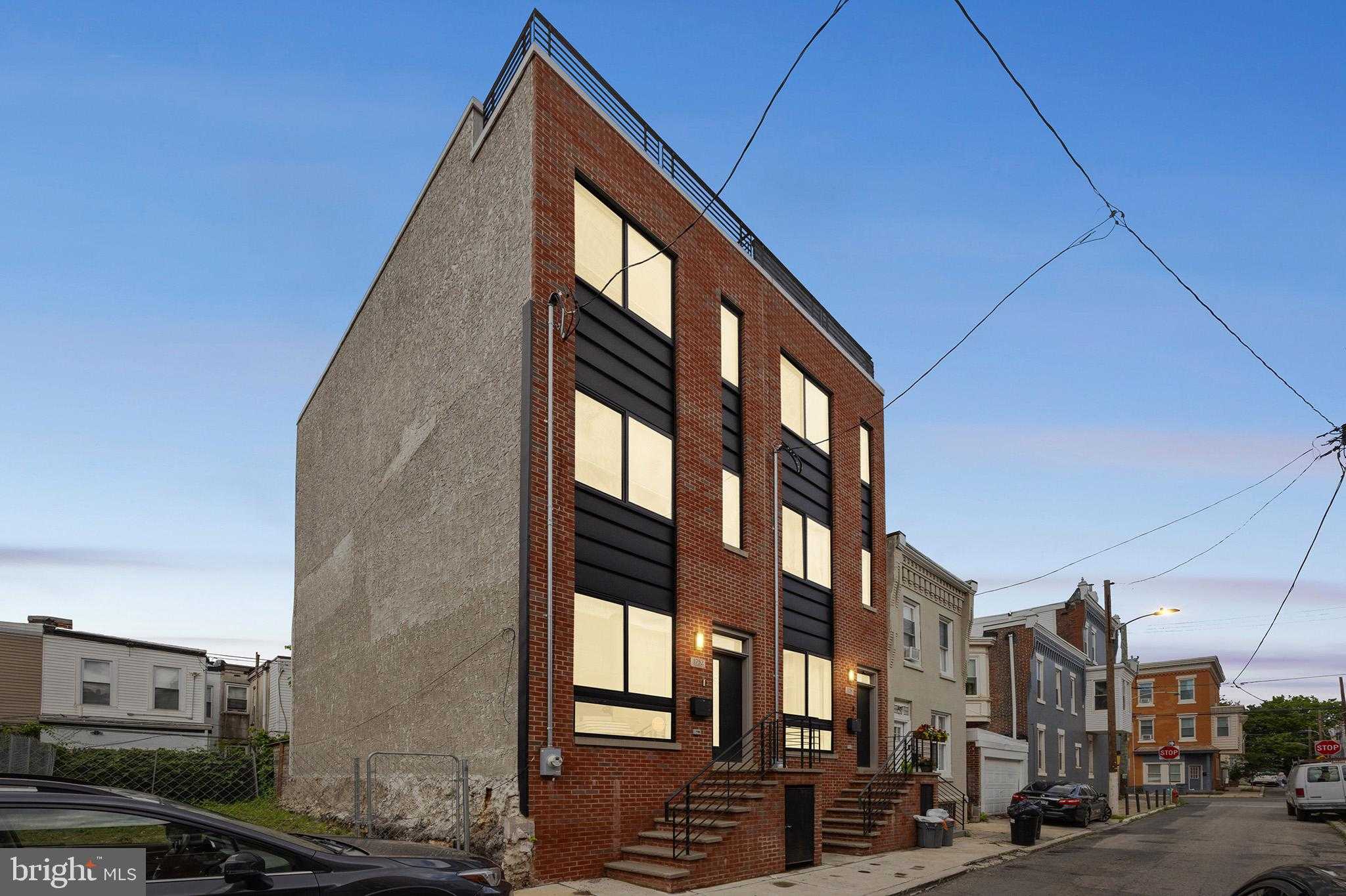 1752 N Bailey St photo 2