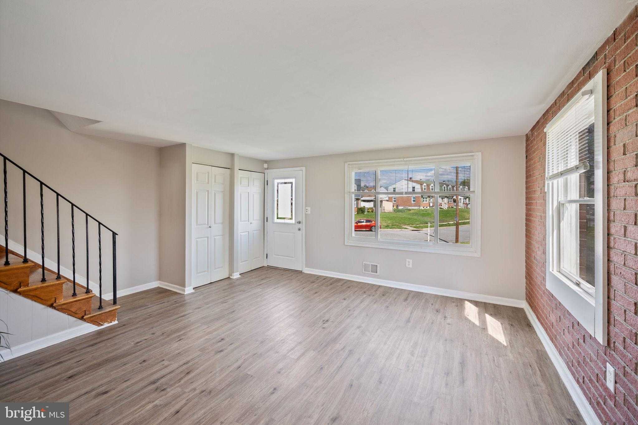 3225 Ryerson Cir photo 2