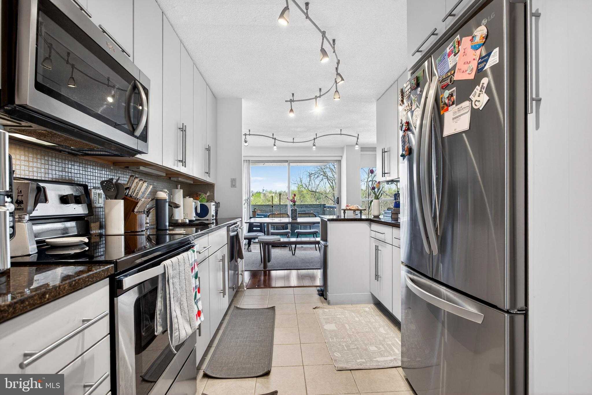 1001 City Ave # E609 photo 22