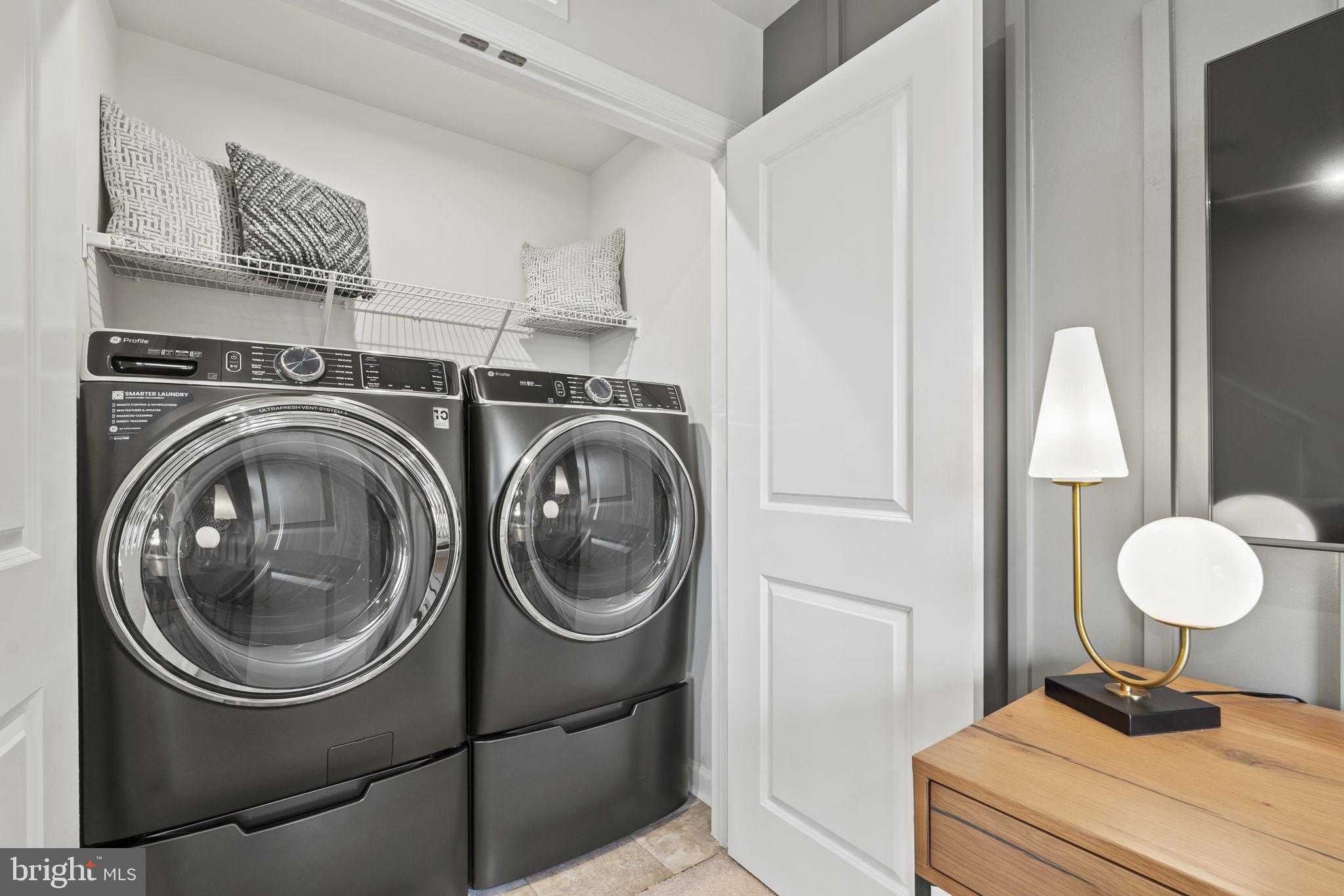 348 Anthem St photo 28