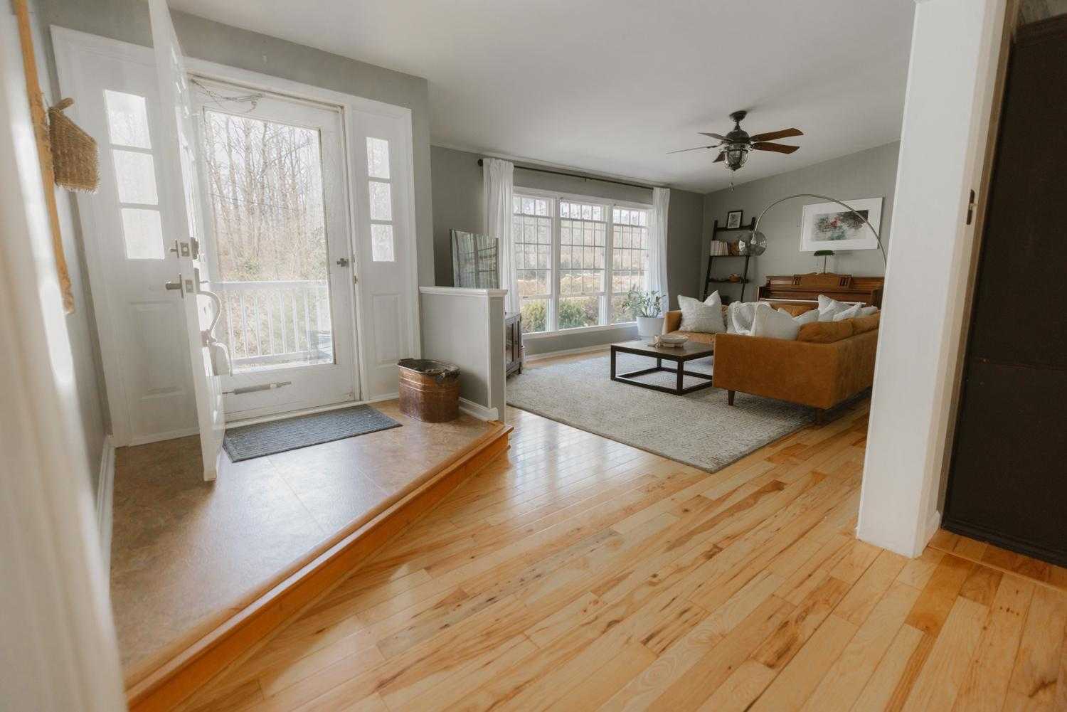 34185 Ahalt Dr photo 3