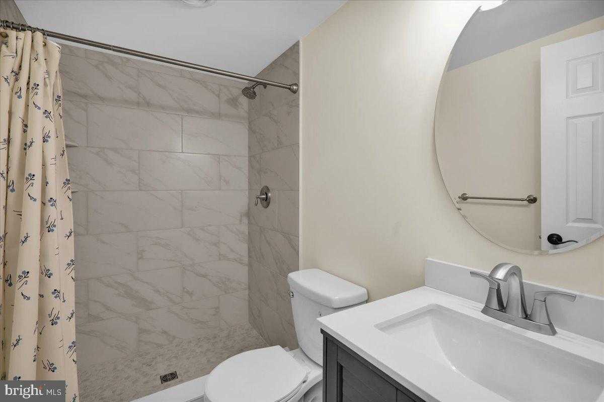 2 Courtleigh Pl photo 24