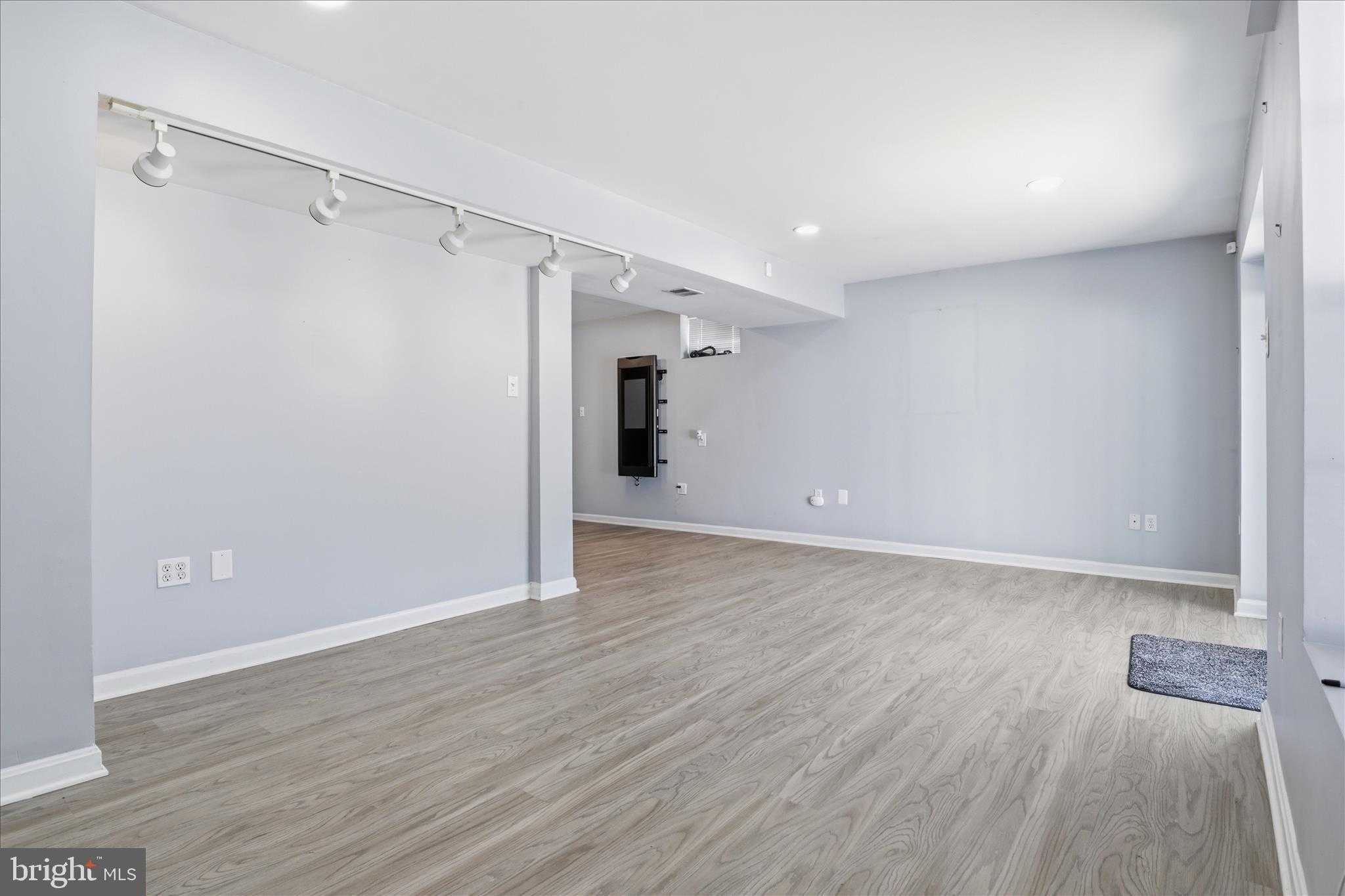 4315 Castletower CT photo 40