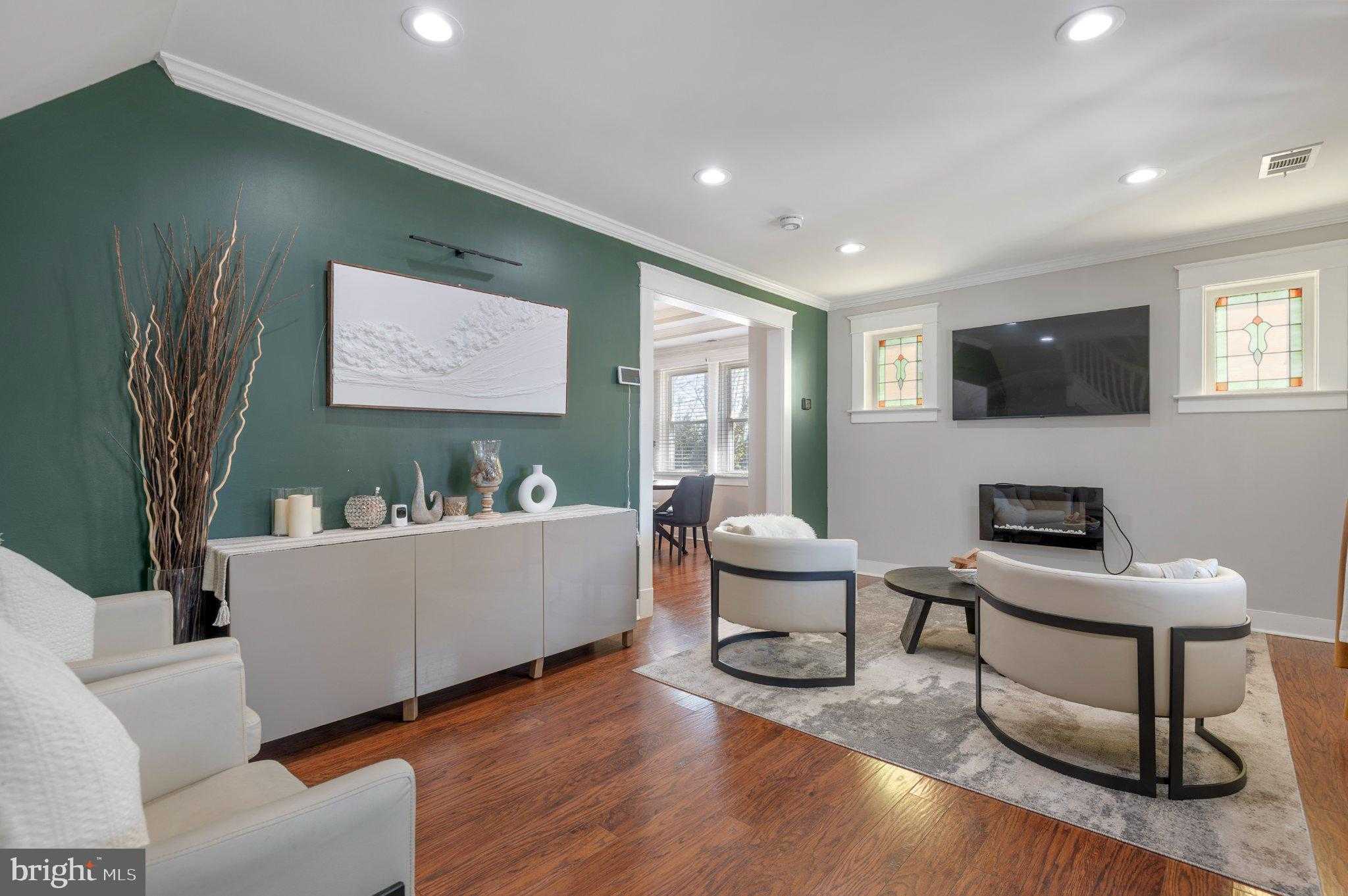 521 Fairview Ave photo 8