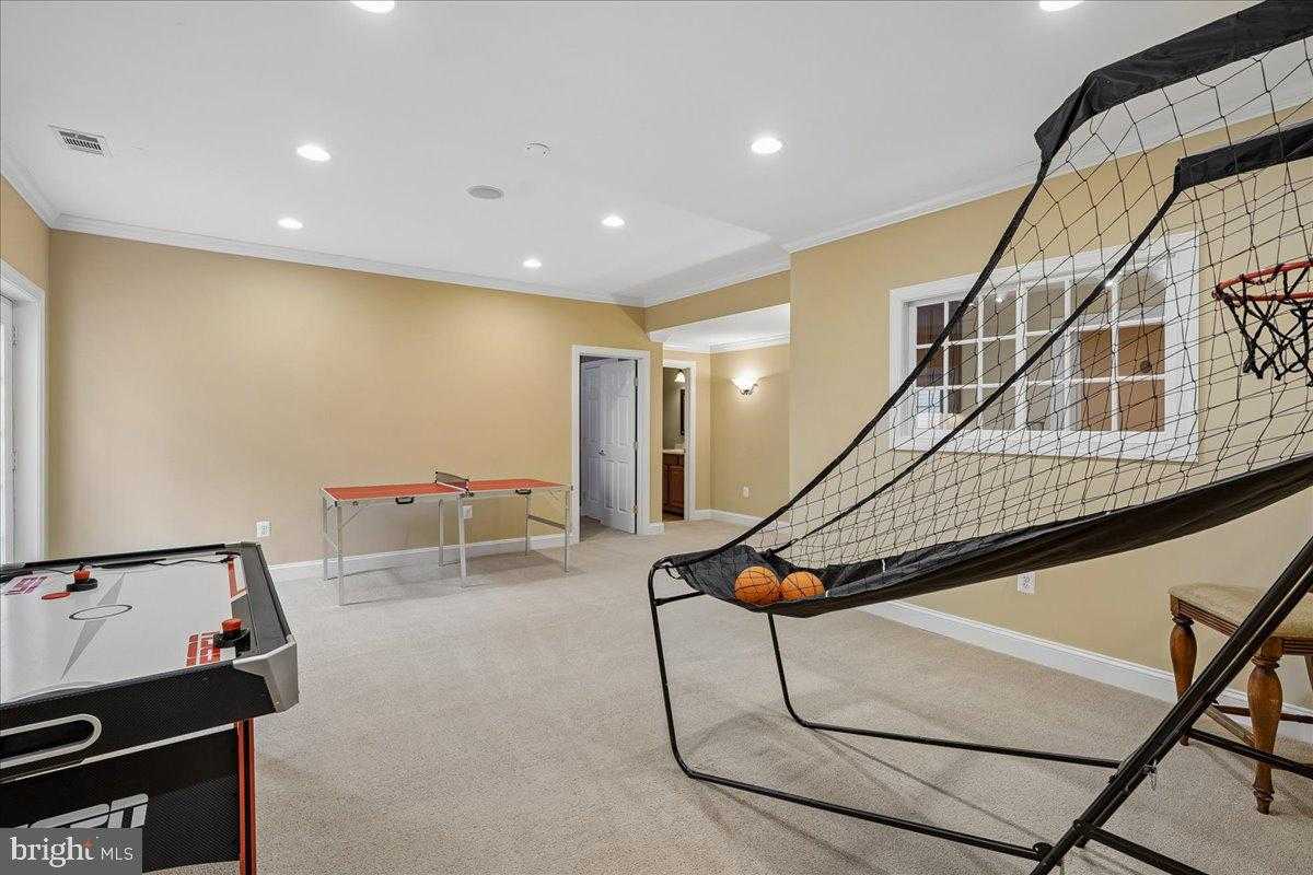 17273 Westfield Pl photo 38