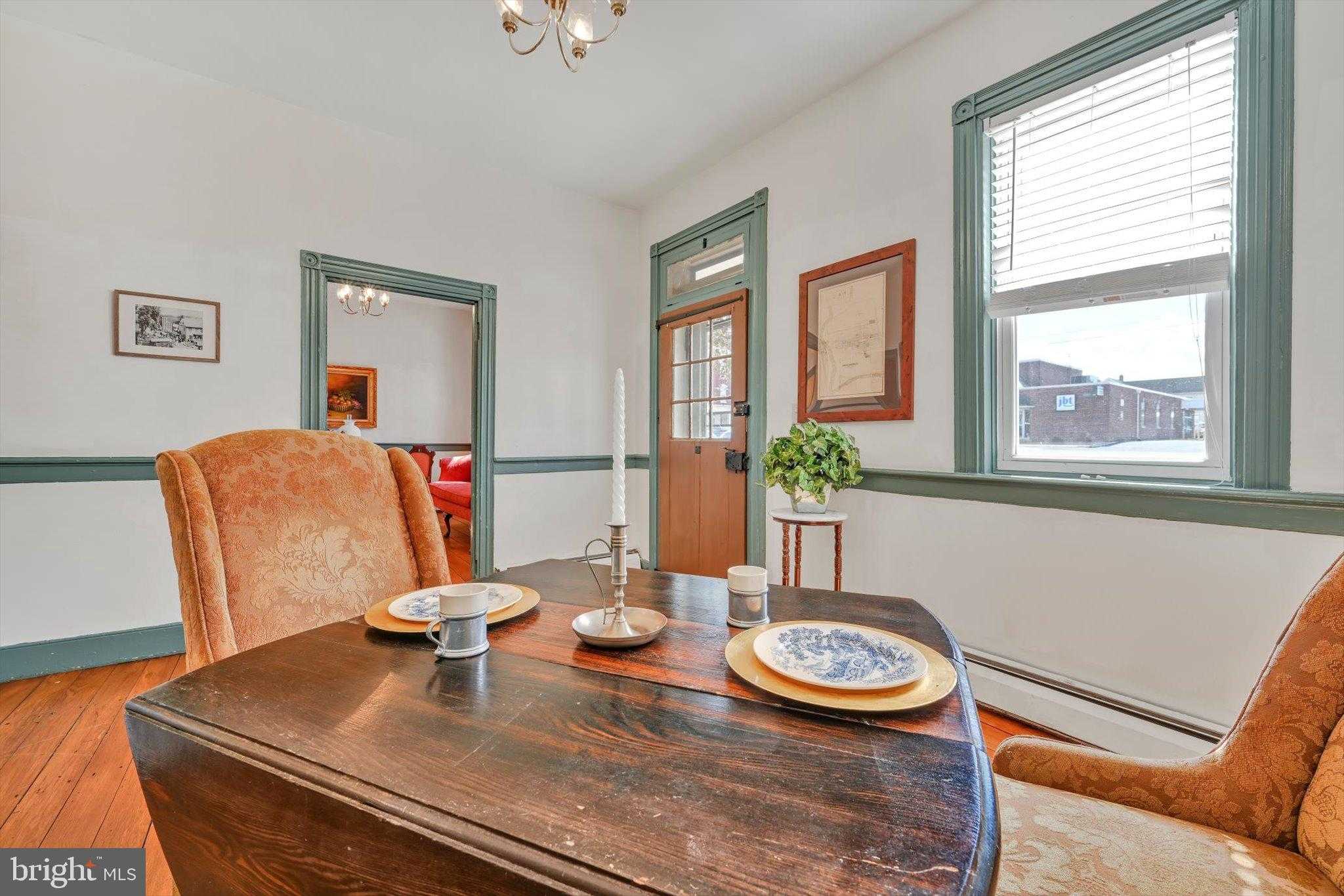 15 W Market St photo 4