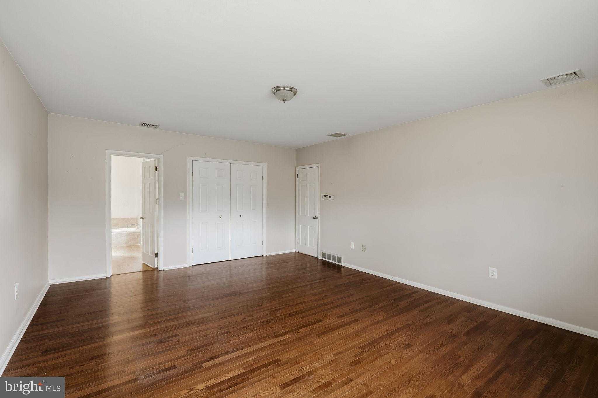 2301 Edgewood Rd photo 21