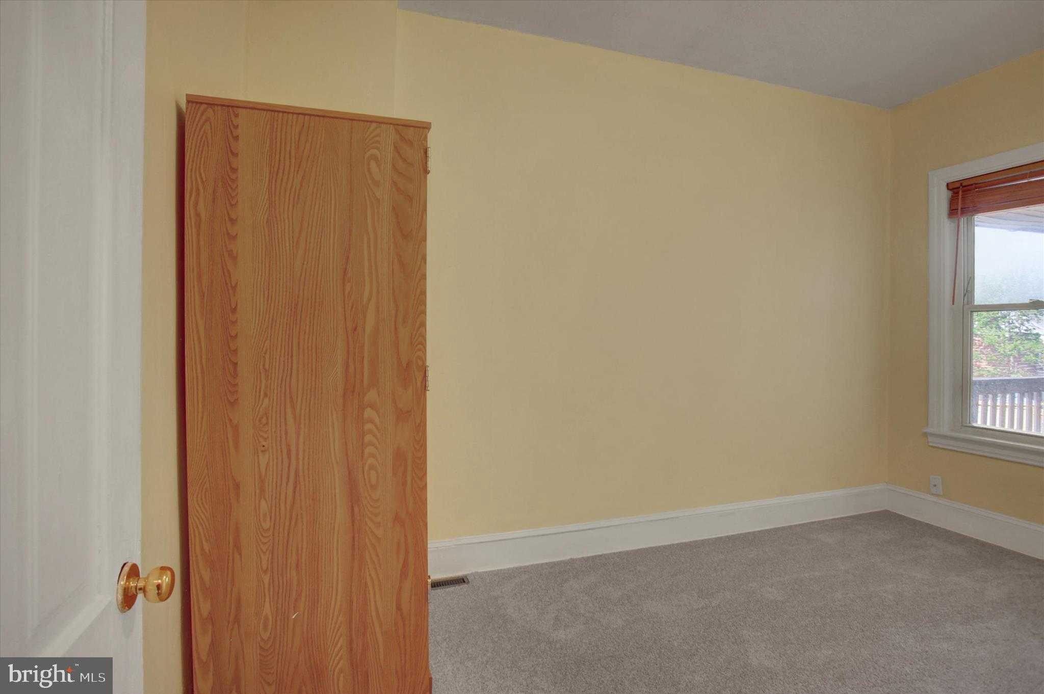 114 E Antietam St photo 15