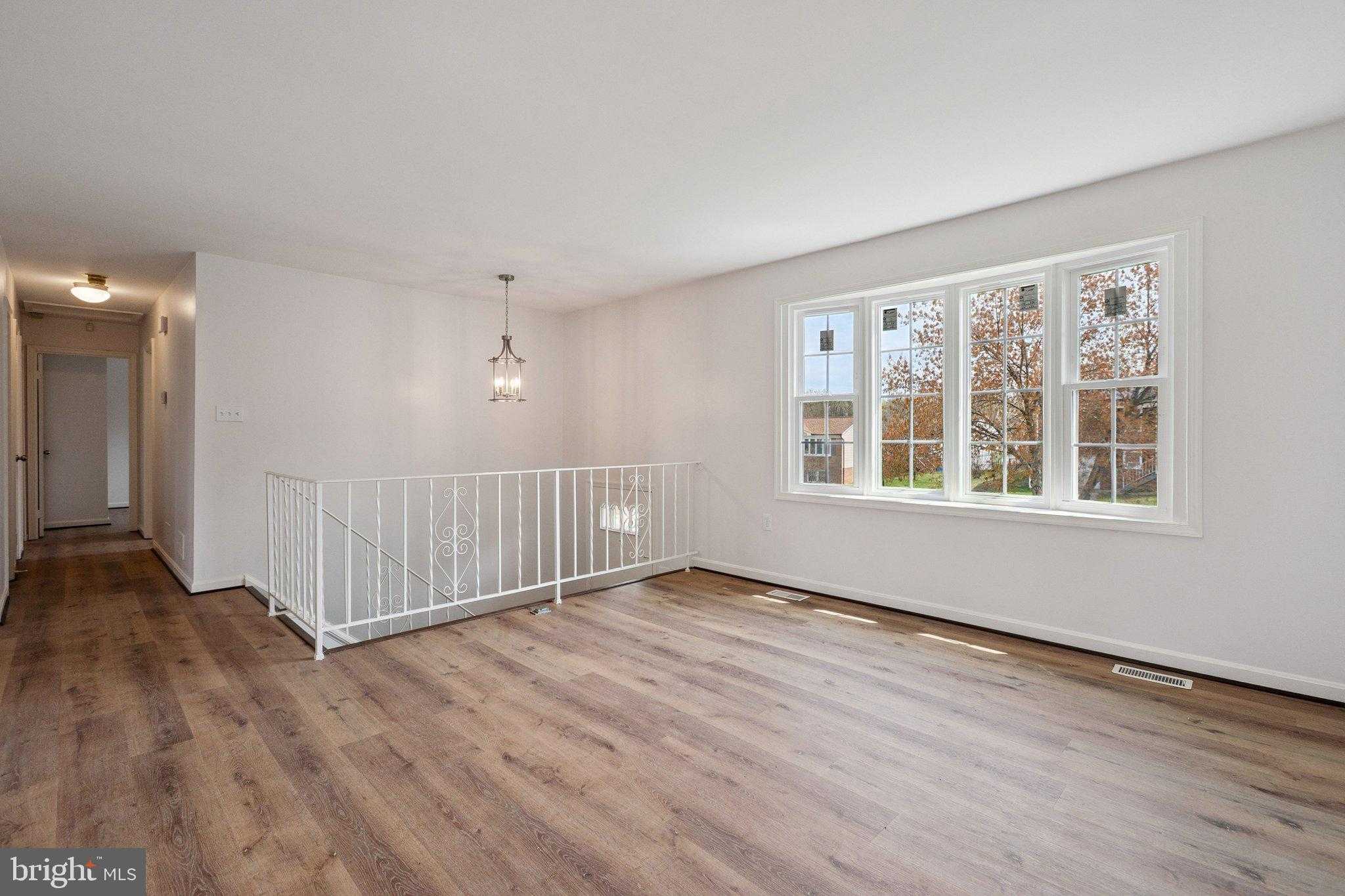 6803 Middlefield Rd photo 4