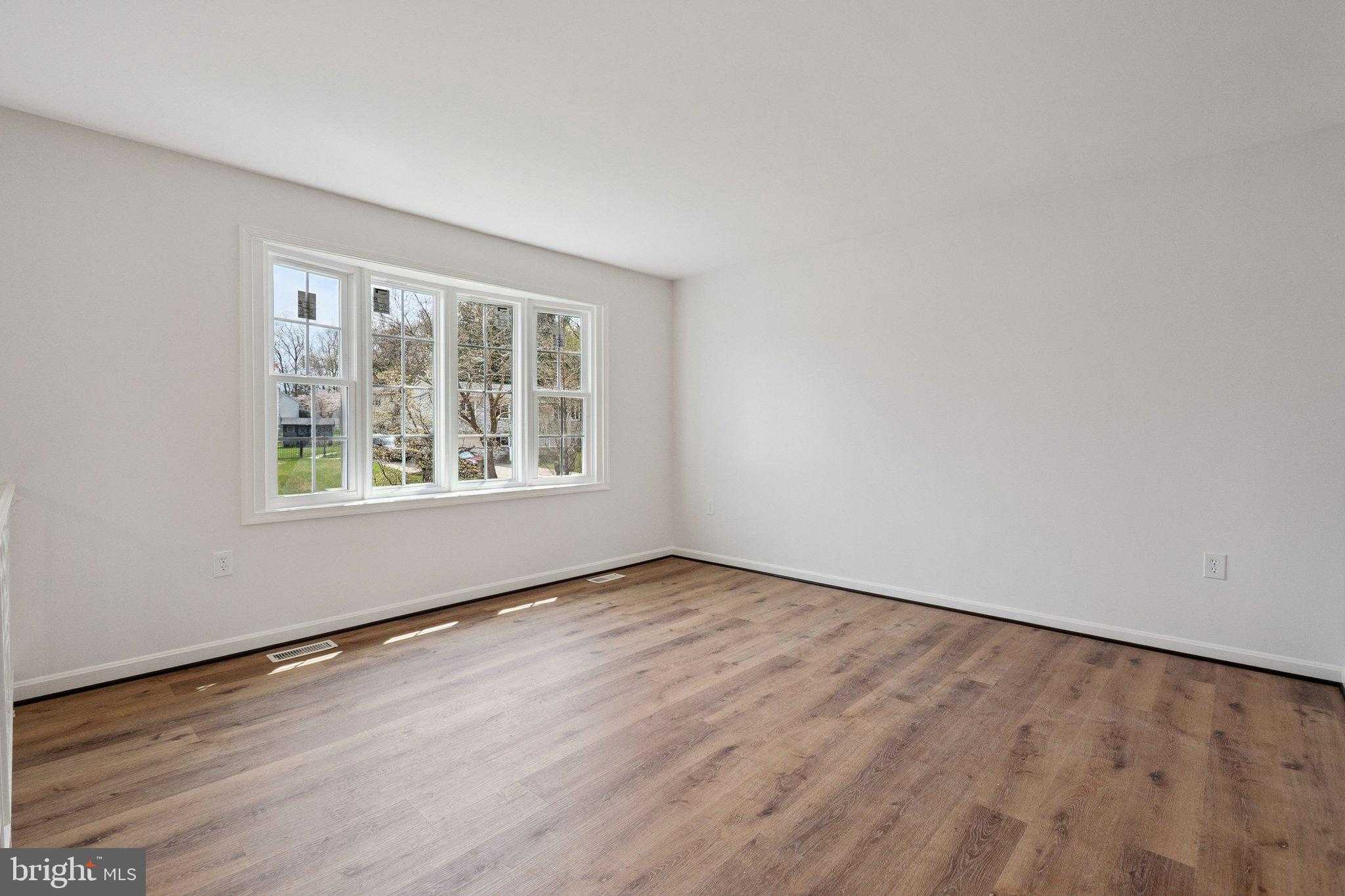 6803 Middlefield Rd photo 7