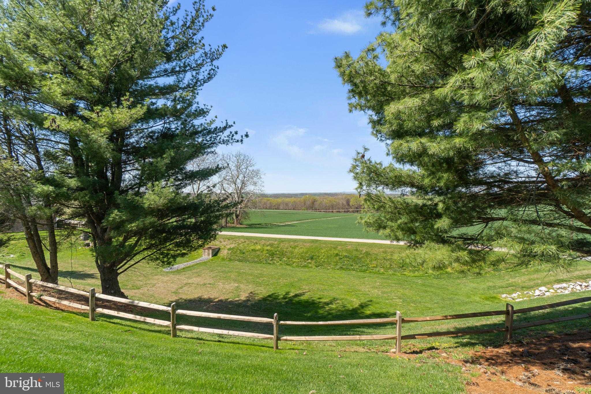 2814 Carlisle Dr # 18 photo 26