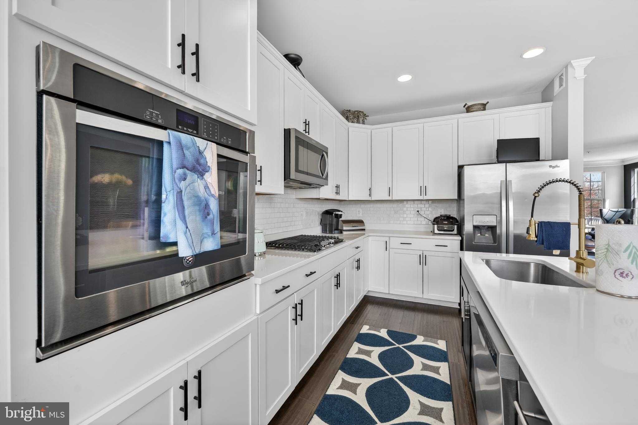 4032 Winding Waters Ter photo 5