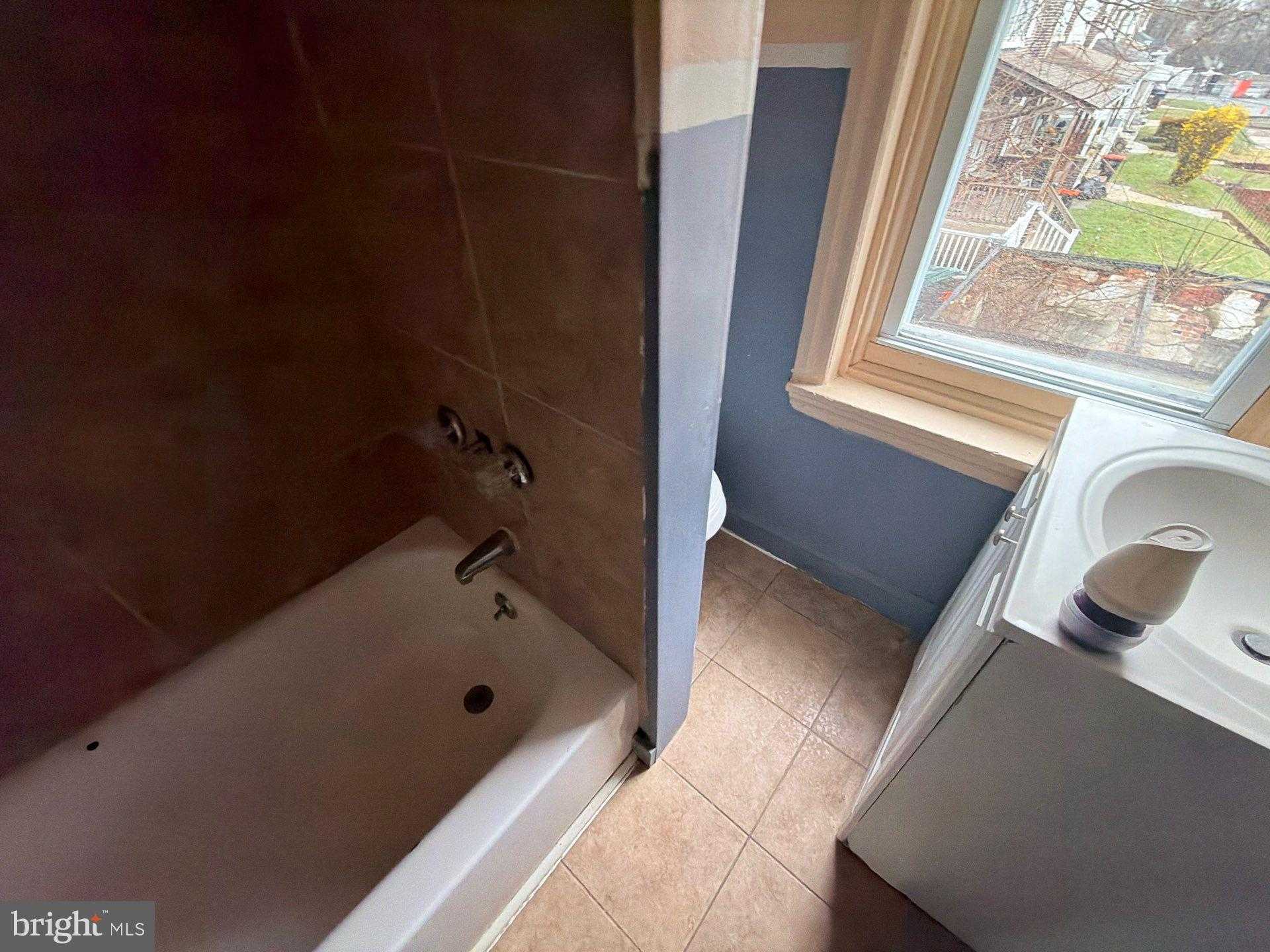 800 W 11th St photo 11