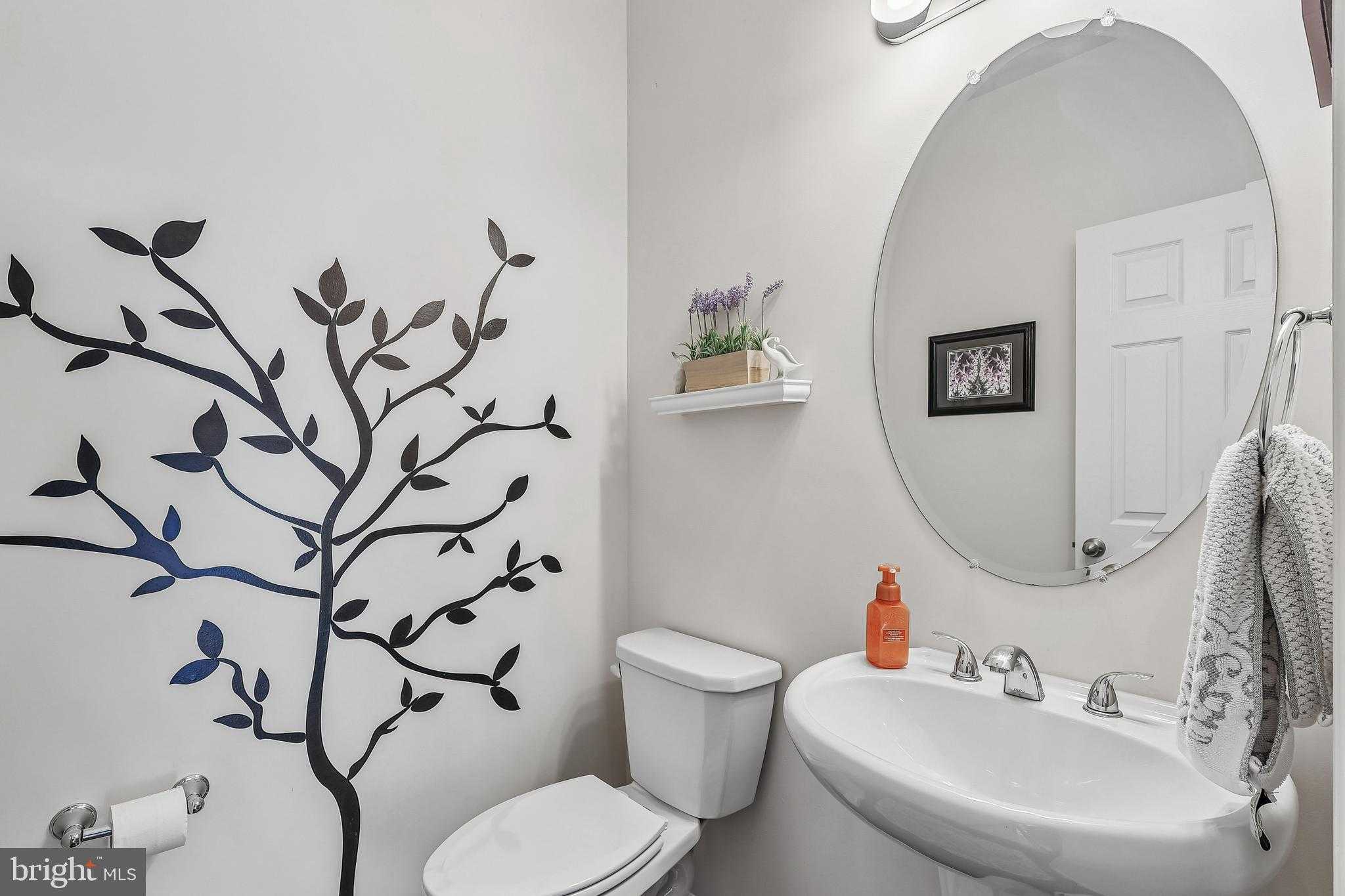 220 Cabernet St photo 9