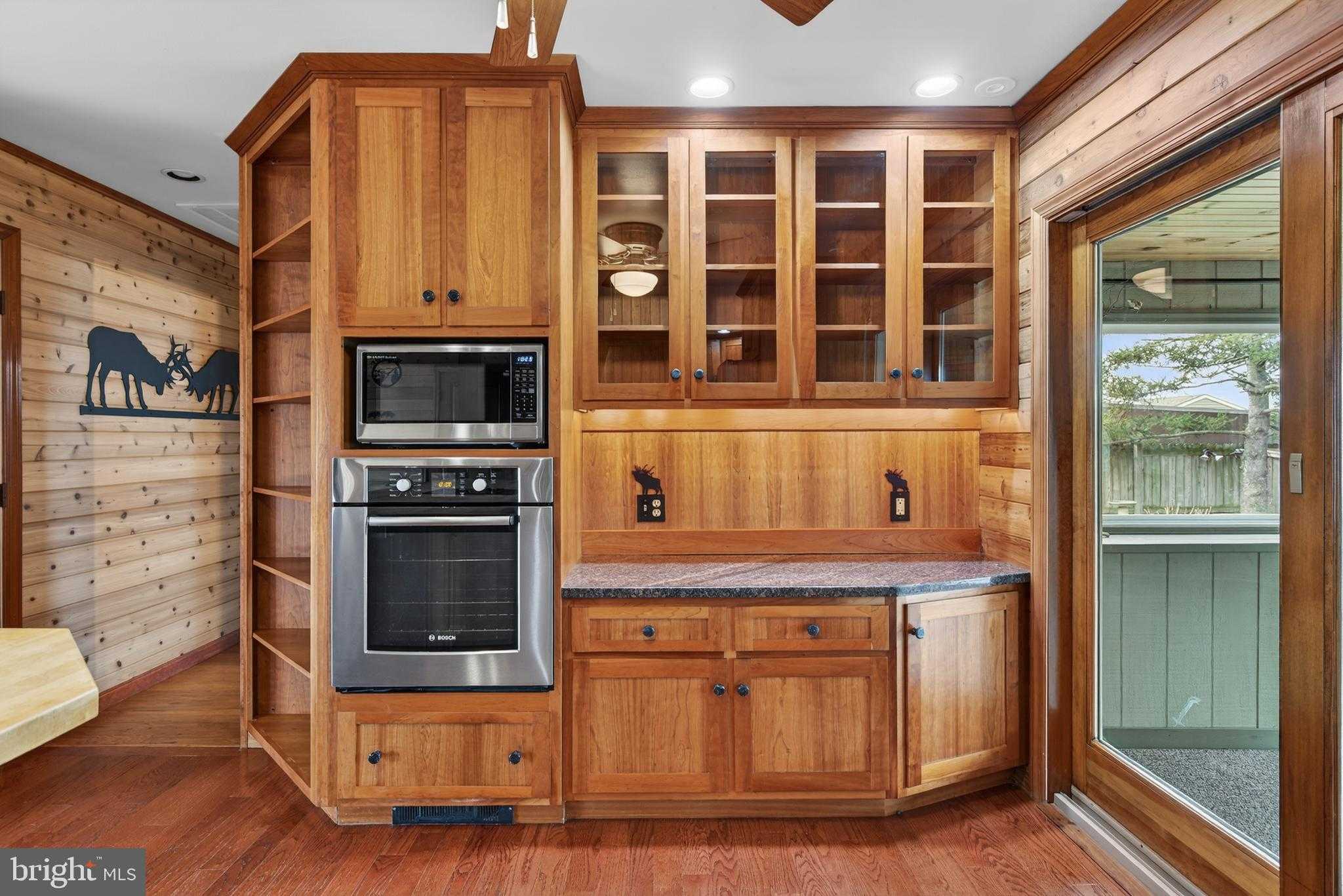 2256 High St photo 12