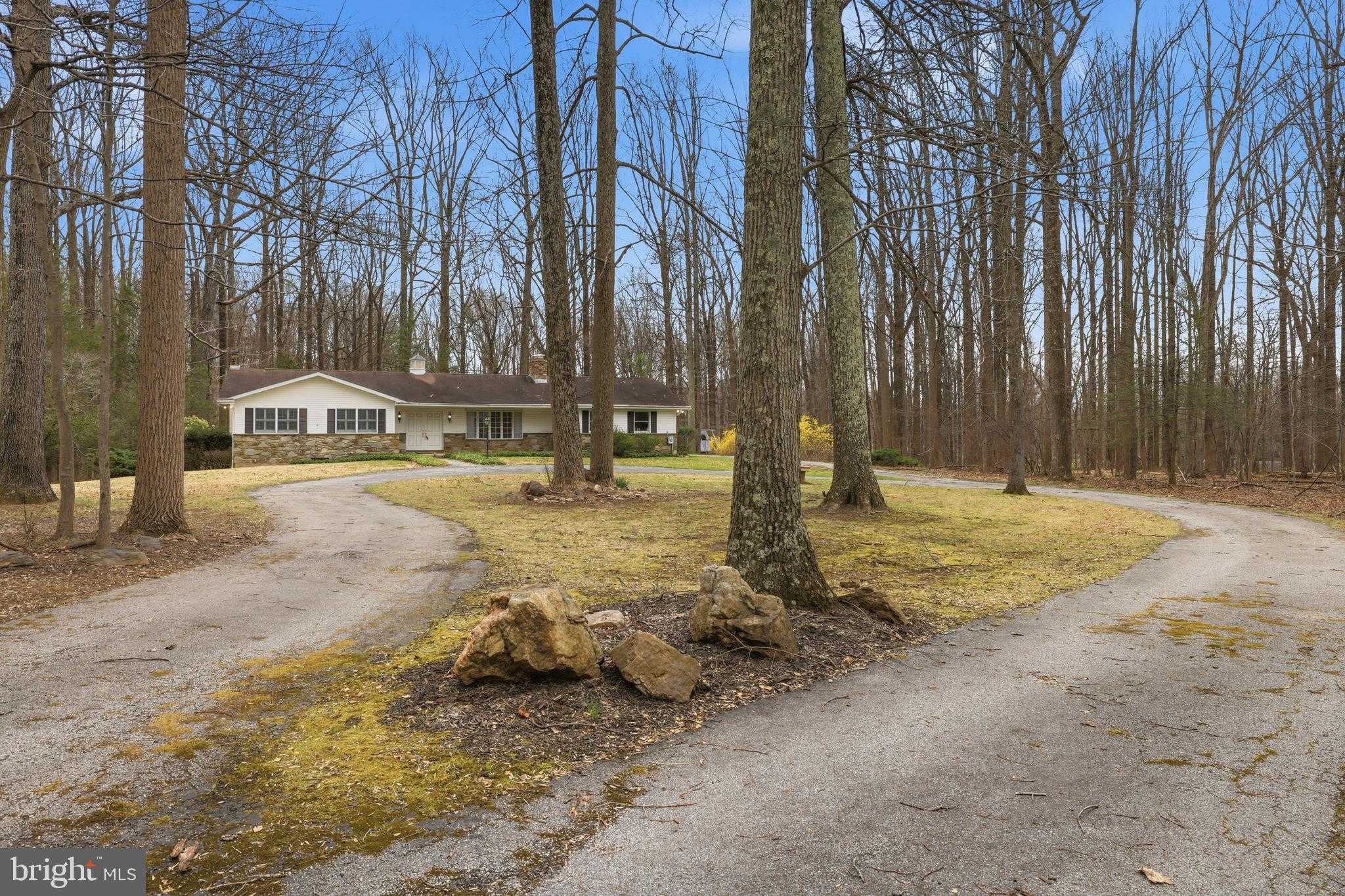 2201 Knox Ave photo 2