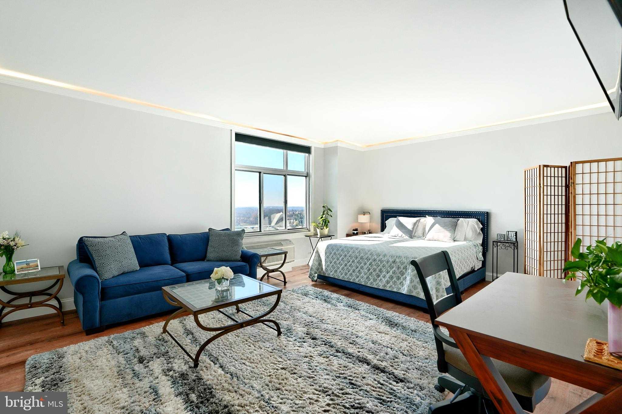 28 Allegheny Ave Apt 2205 photo 3