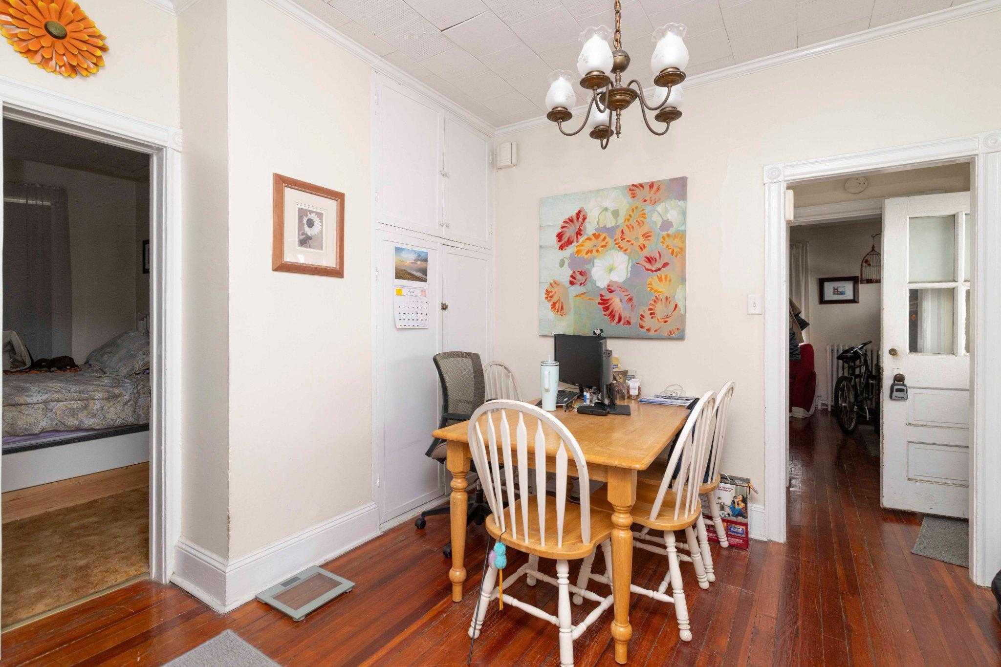 140 Harrison Ave photo 8