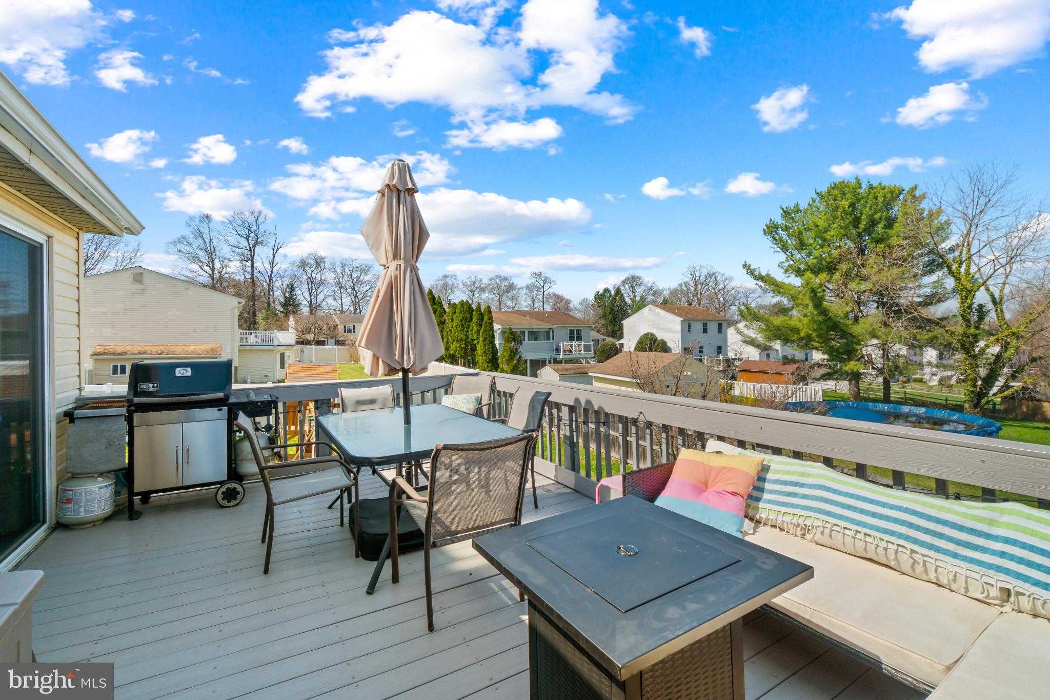 9469 Seven Courts Dr photo 27