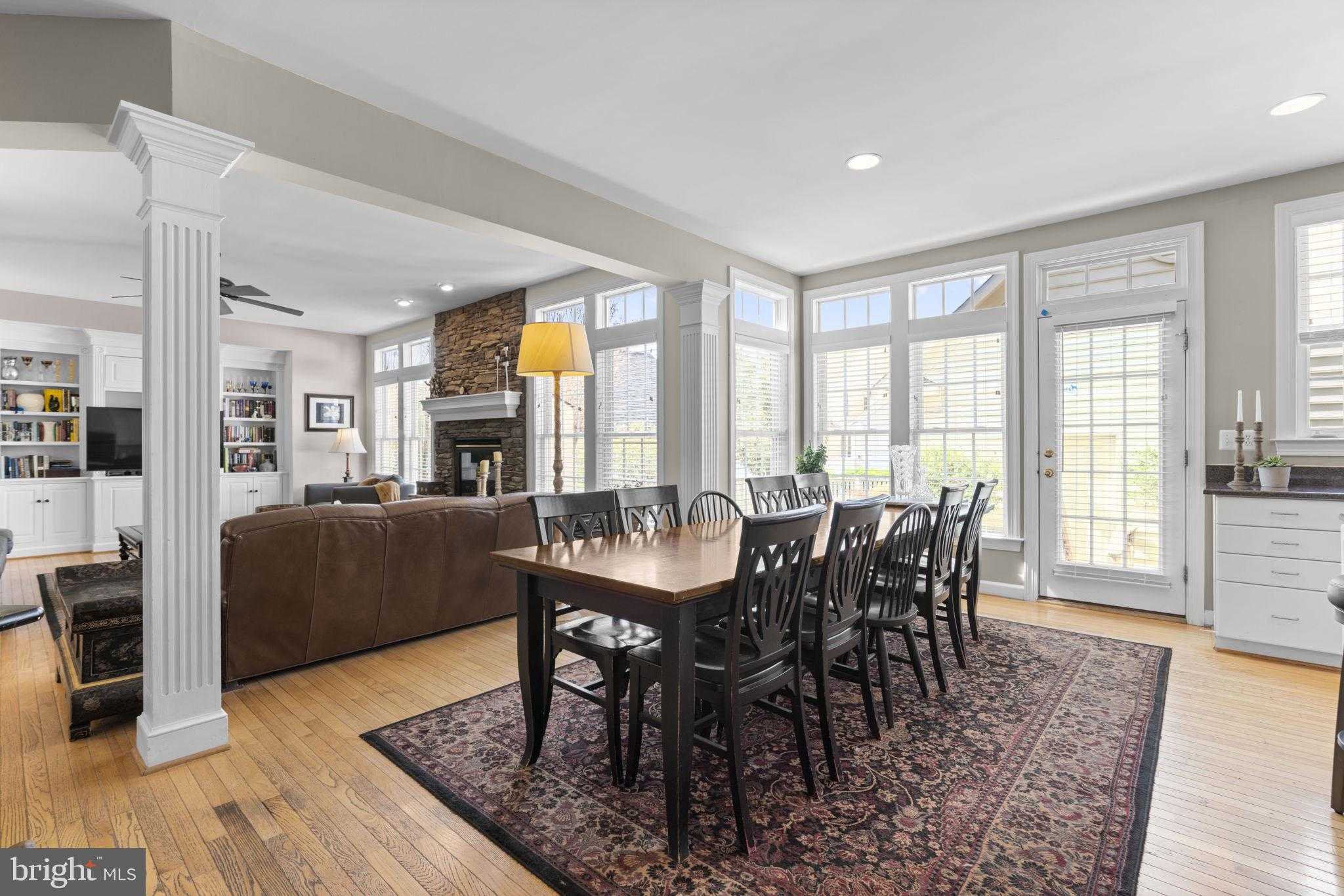 1377 Main St photo 16