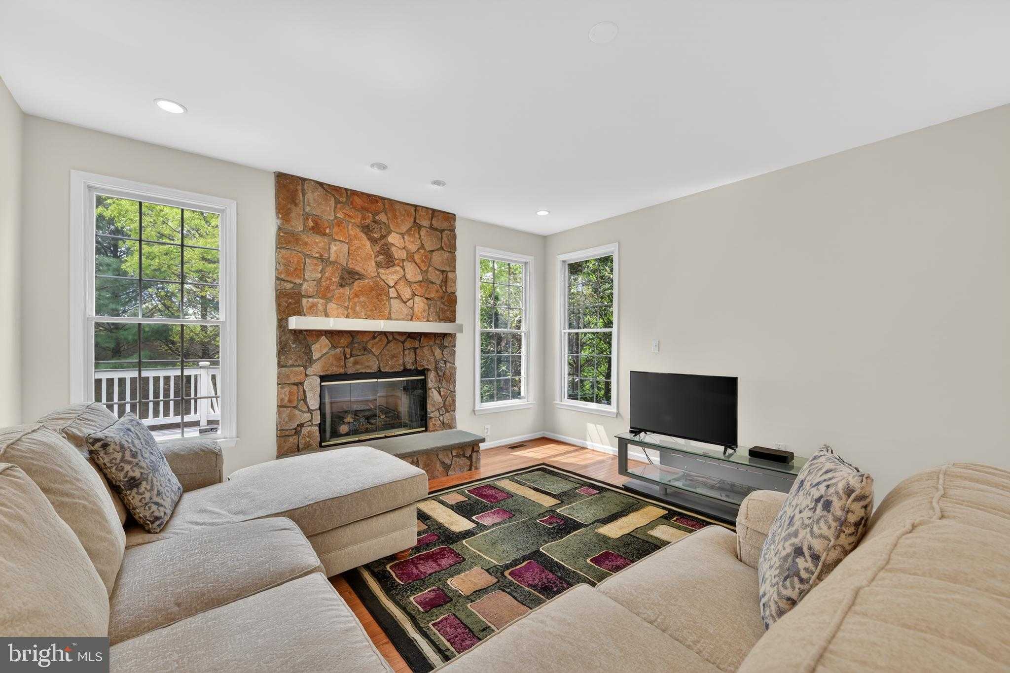 43355 LA Belle Pl photo 31