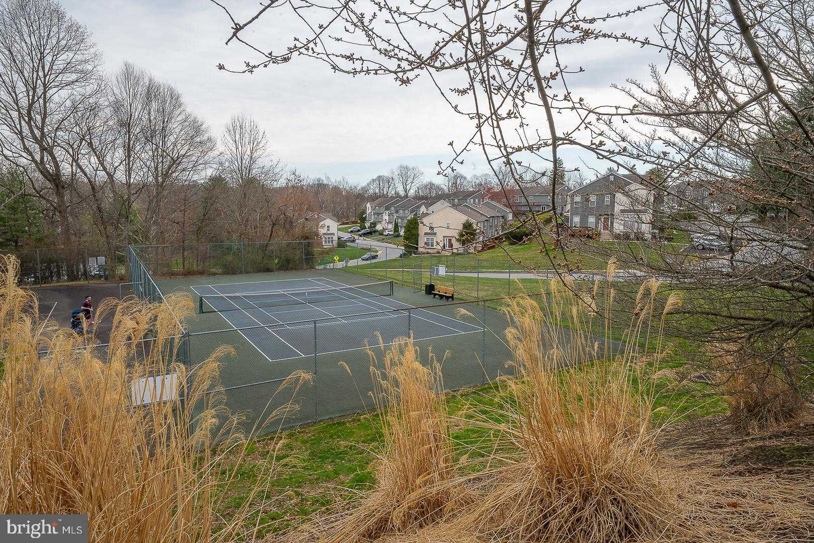 182 Nottingham CT photo 37