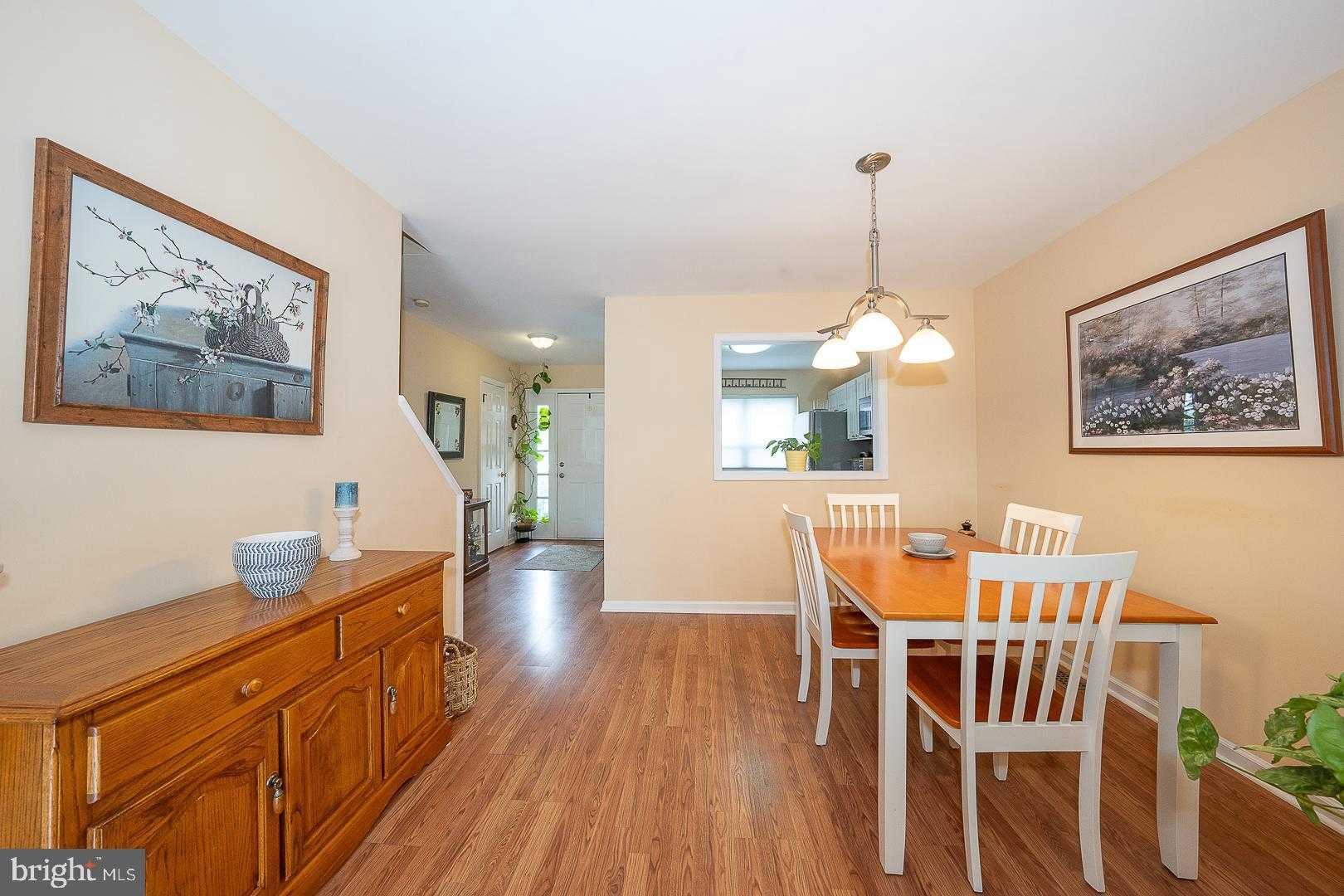 182 Nottingham CT photo 6