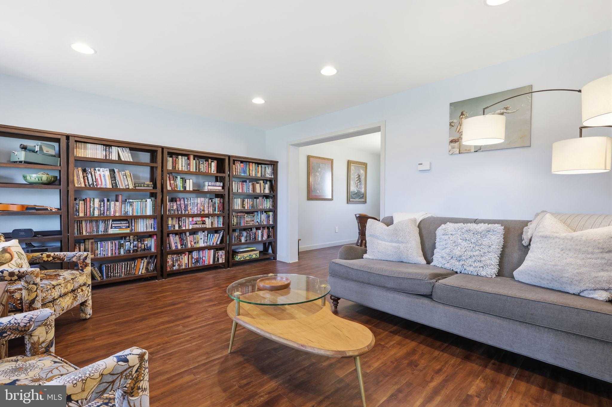 118 Lesha Dr photo 6