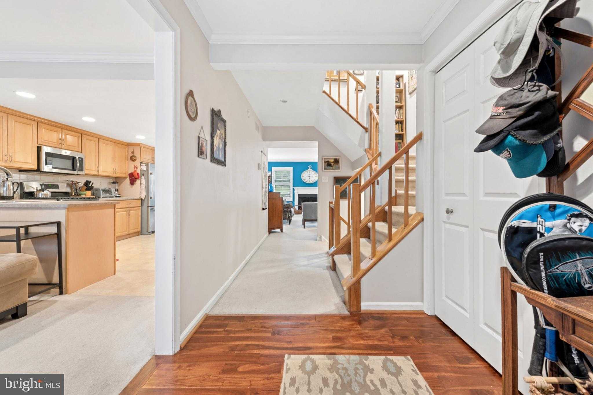 56 Woodstream Dr photo 4