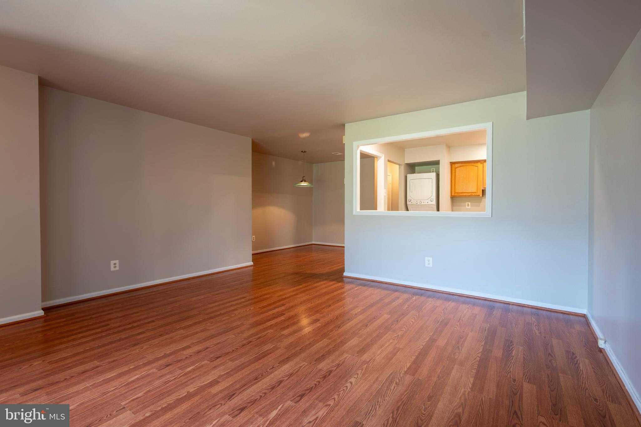 78 Ramsgate CT photo 3