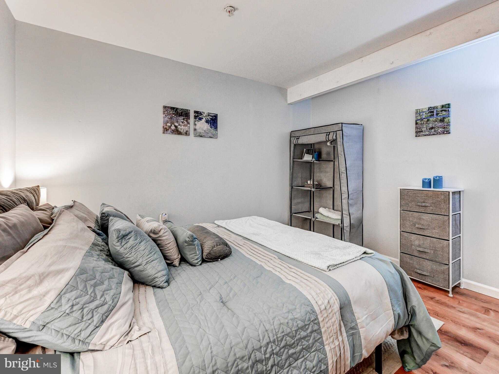 661 Boxwood Dr photo 20