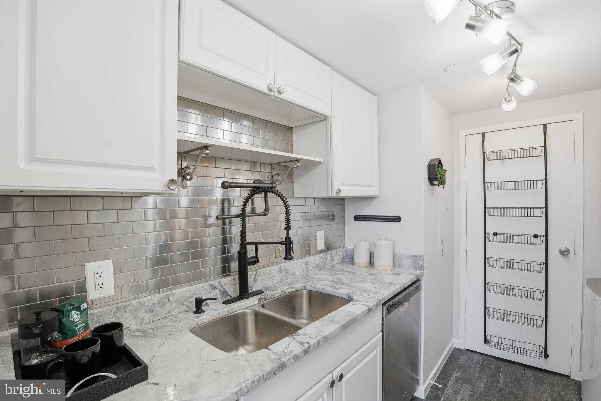 1530 Key Blvd Apt 929 photo 4