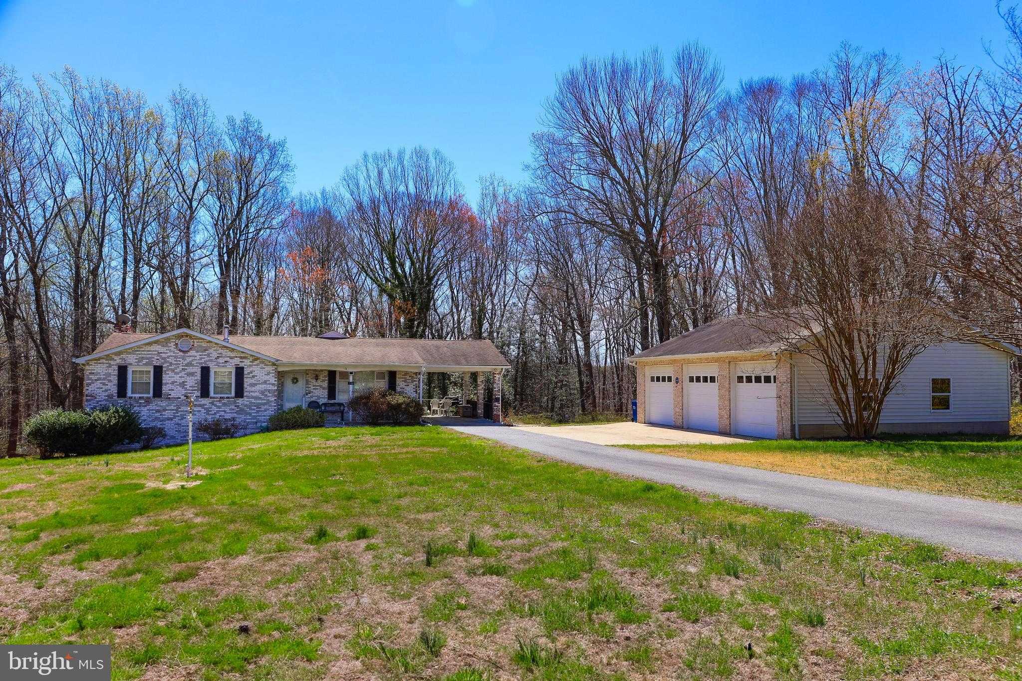 7450 Belle Ridge CT photo 2