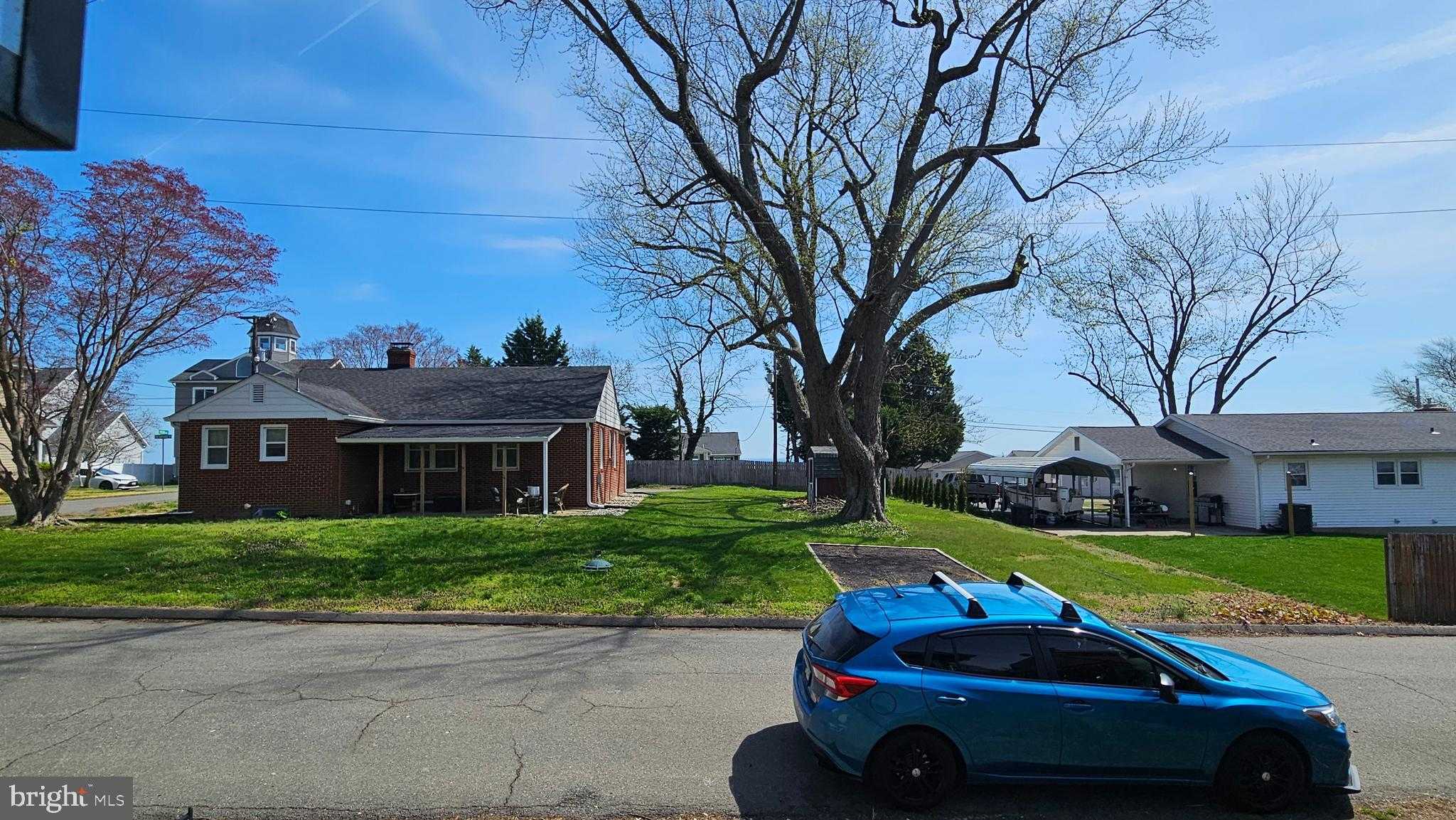 246 Bay Ave photo 35