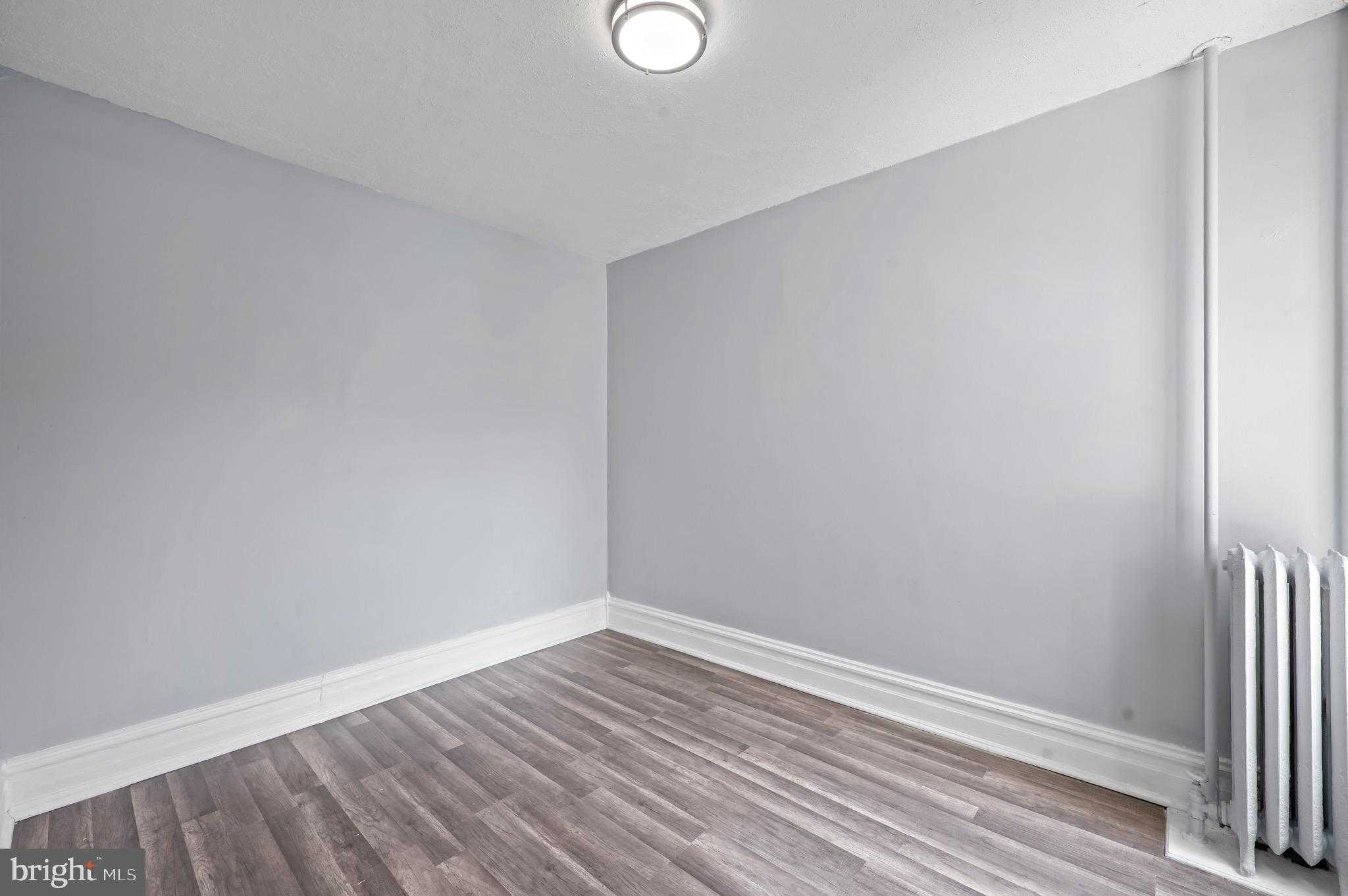 120 S 13th St photo 23