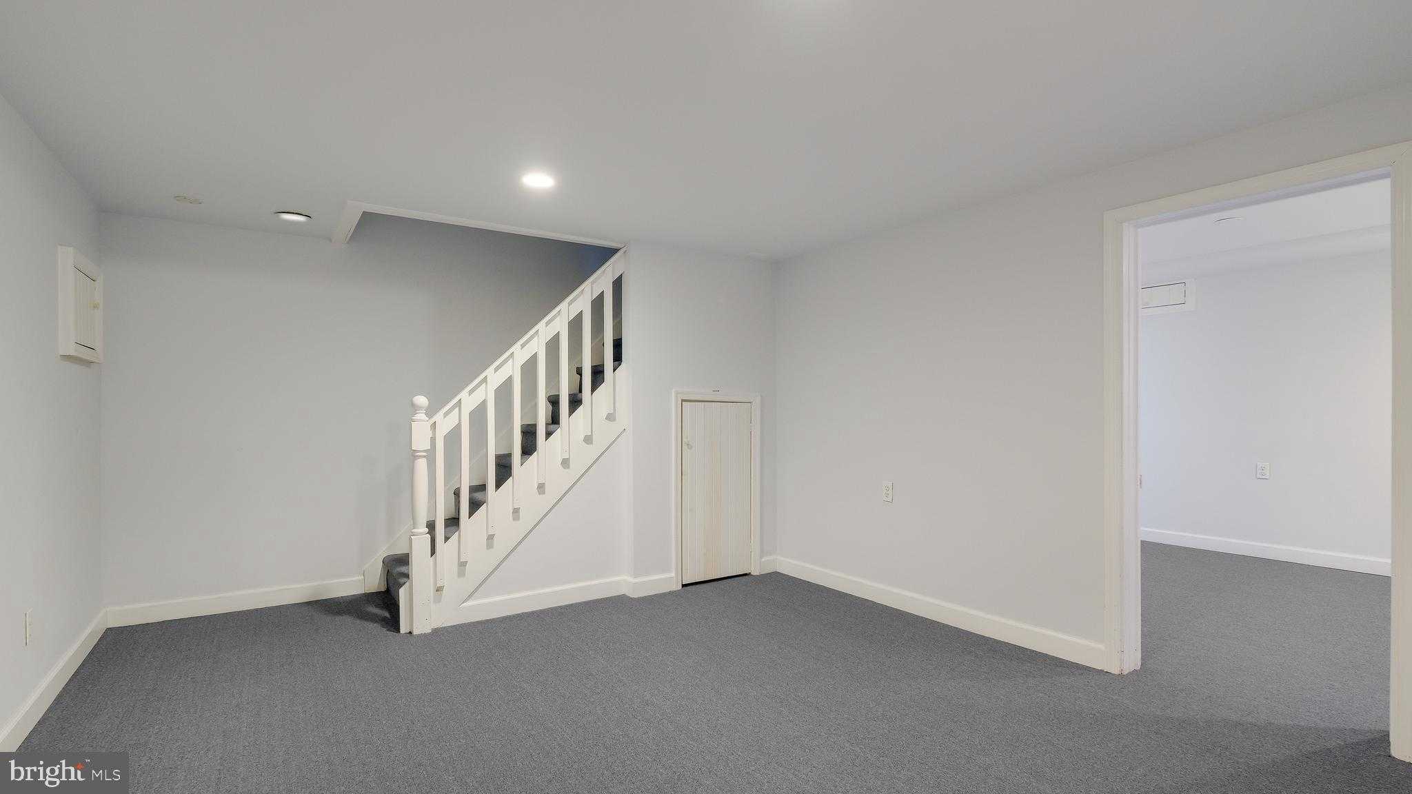 7 Broadale CT photo 31