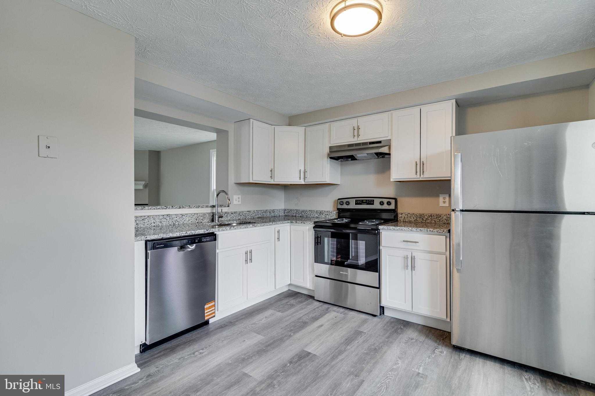 2701 Neman CT photo 18