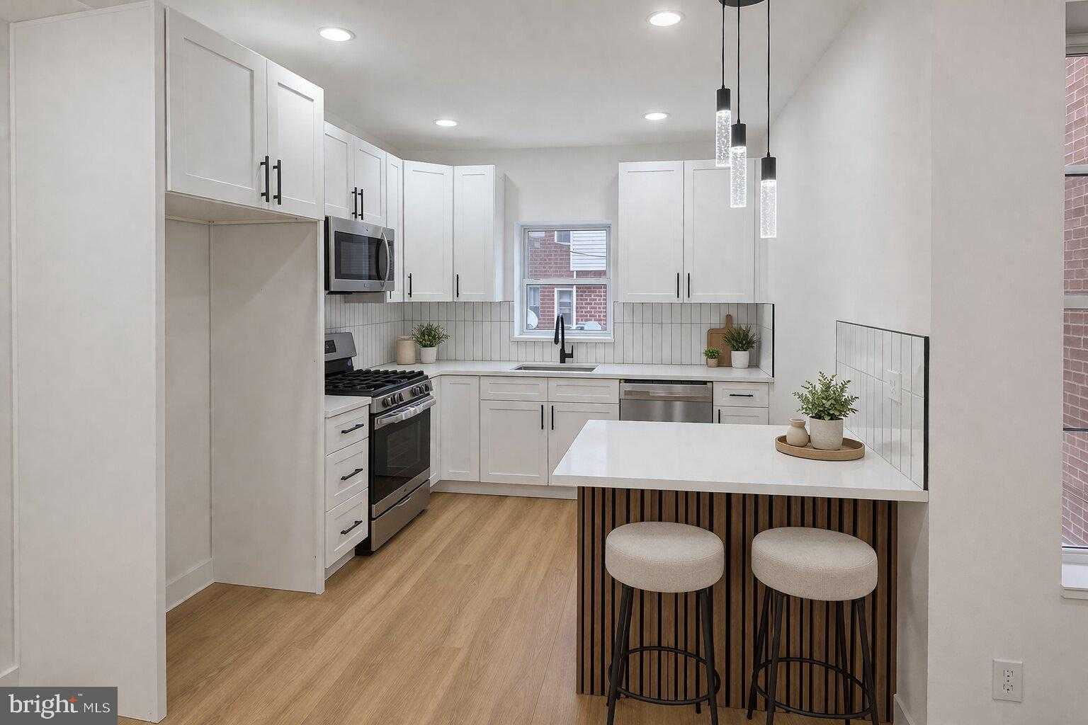 1225 E Cheltenham Ave photo 13